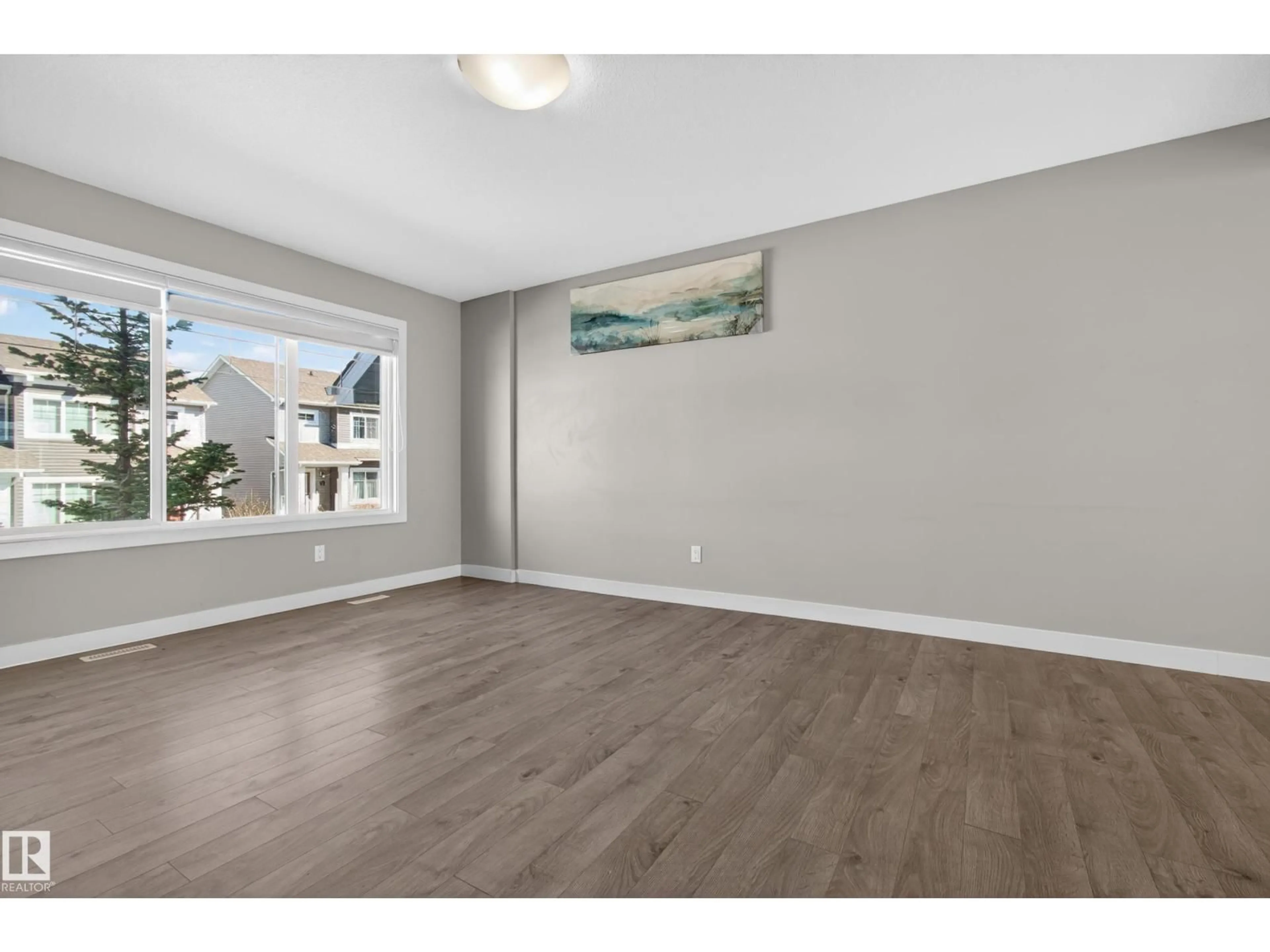 A pic of a room for #33 - 4205 30 STREET, Edmonton Alberta T6H5S9
