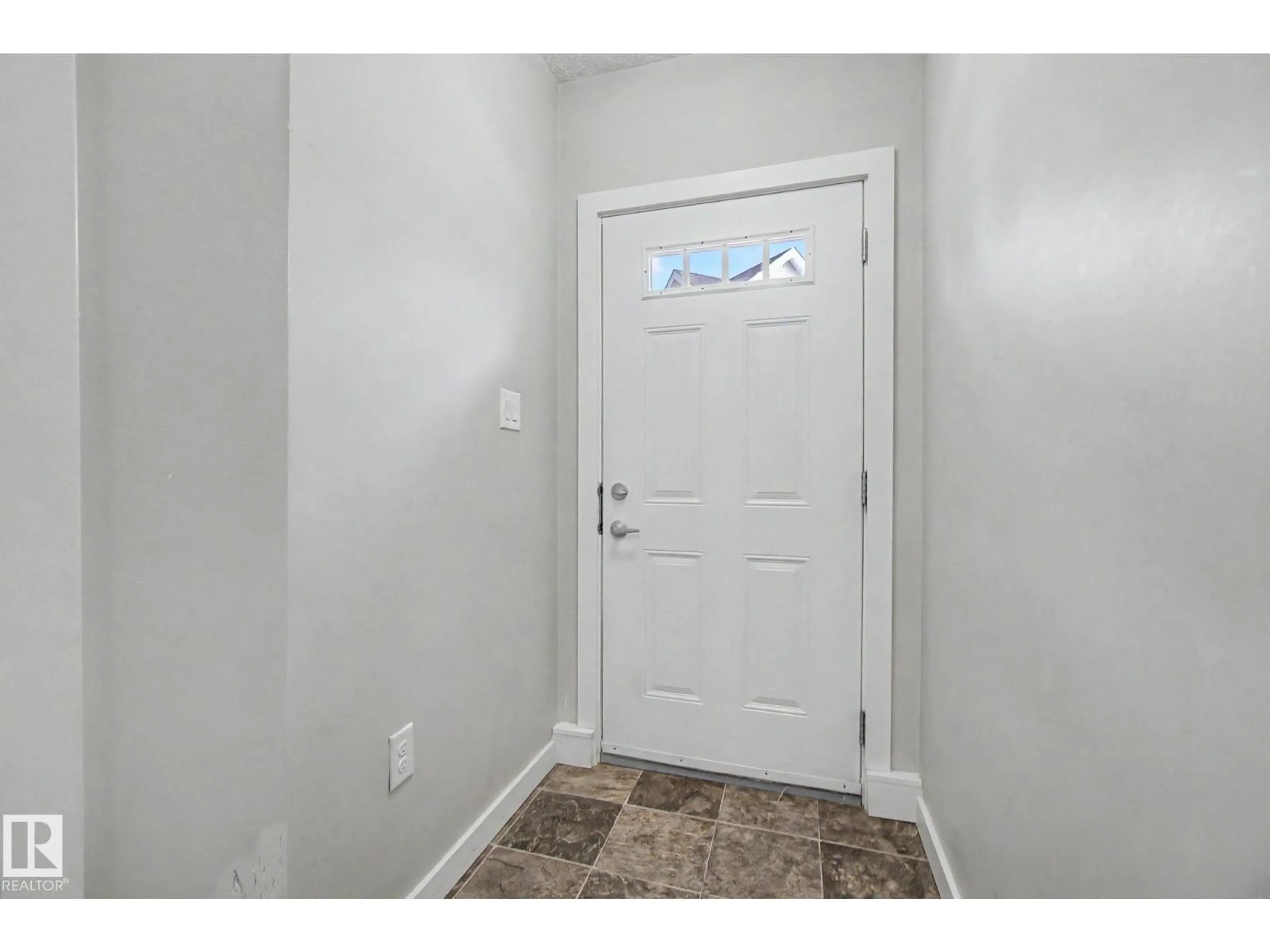 Indoor entryway for #85 - 2803 JAMES MOWATT TR, Edmonton Alberta T6W2P5