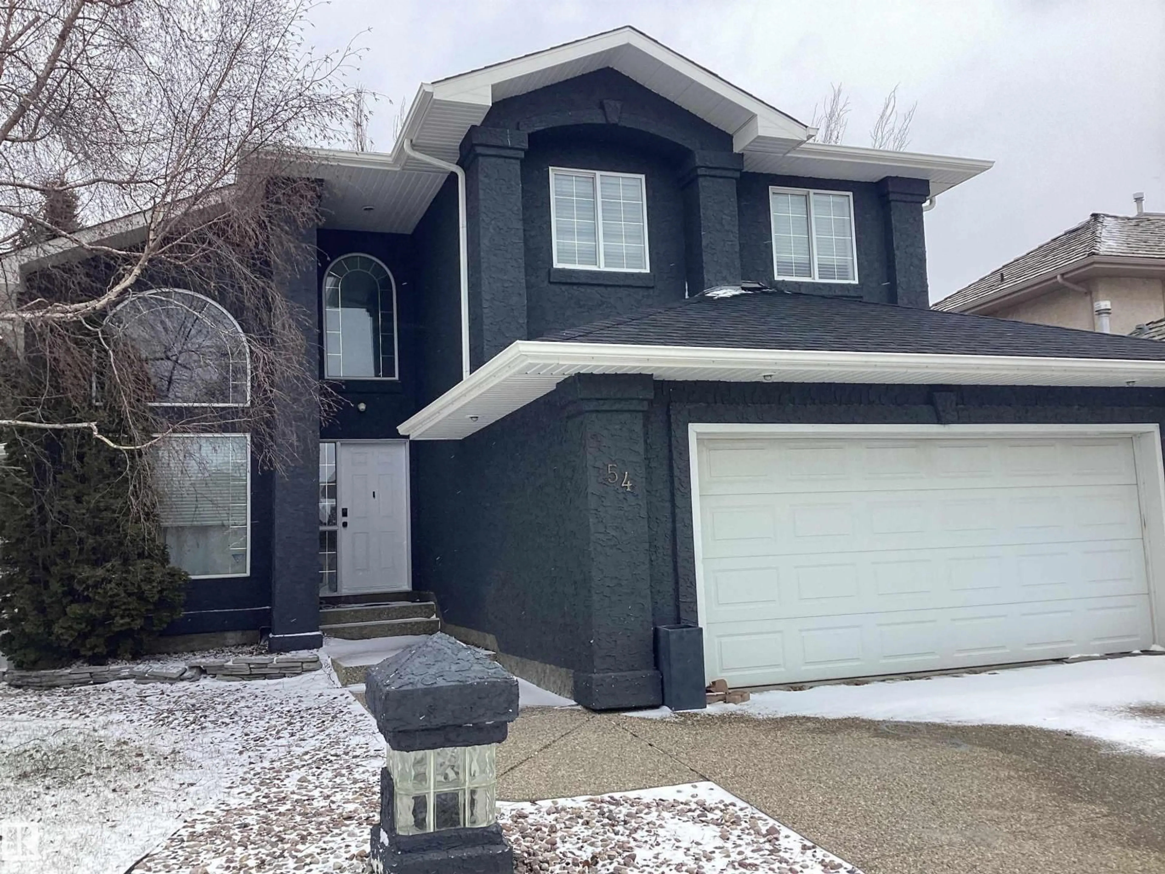 Home with vinyl exterior material, street for 54 LEONARD DRIVE, St. Albert Alberta T8N6T3