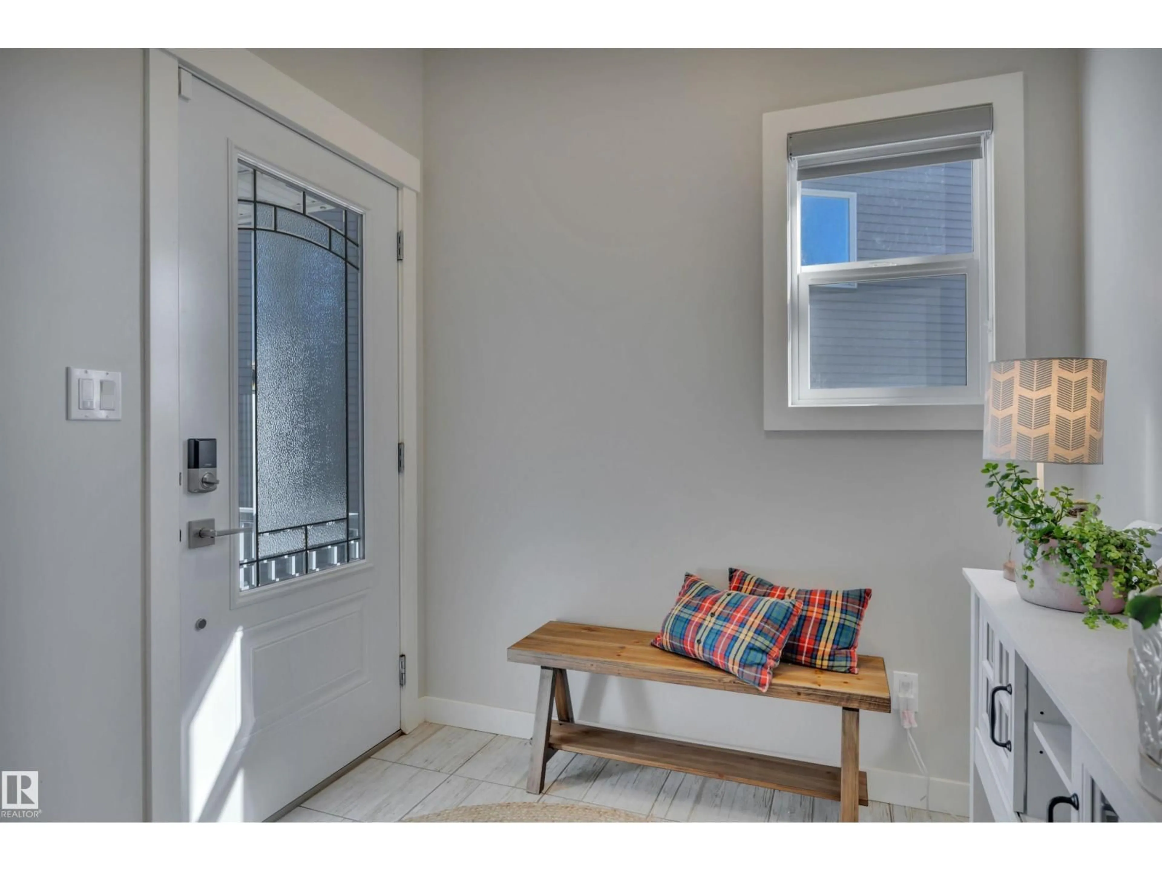 Indoor entryway for 9 ROLSTON CL, Leduc Alberta T9E1G6