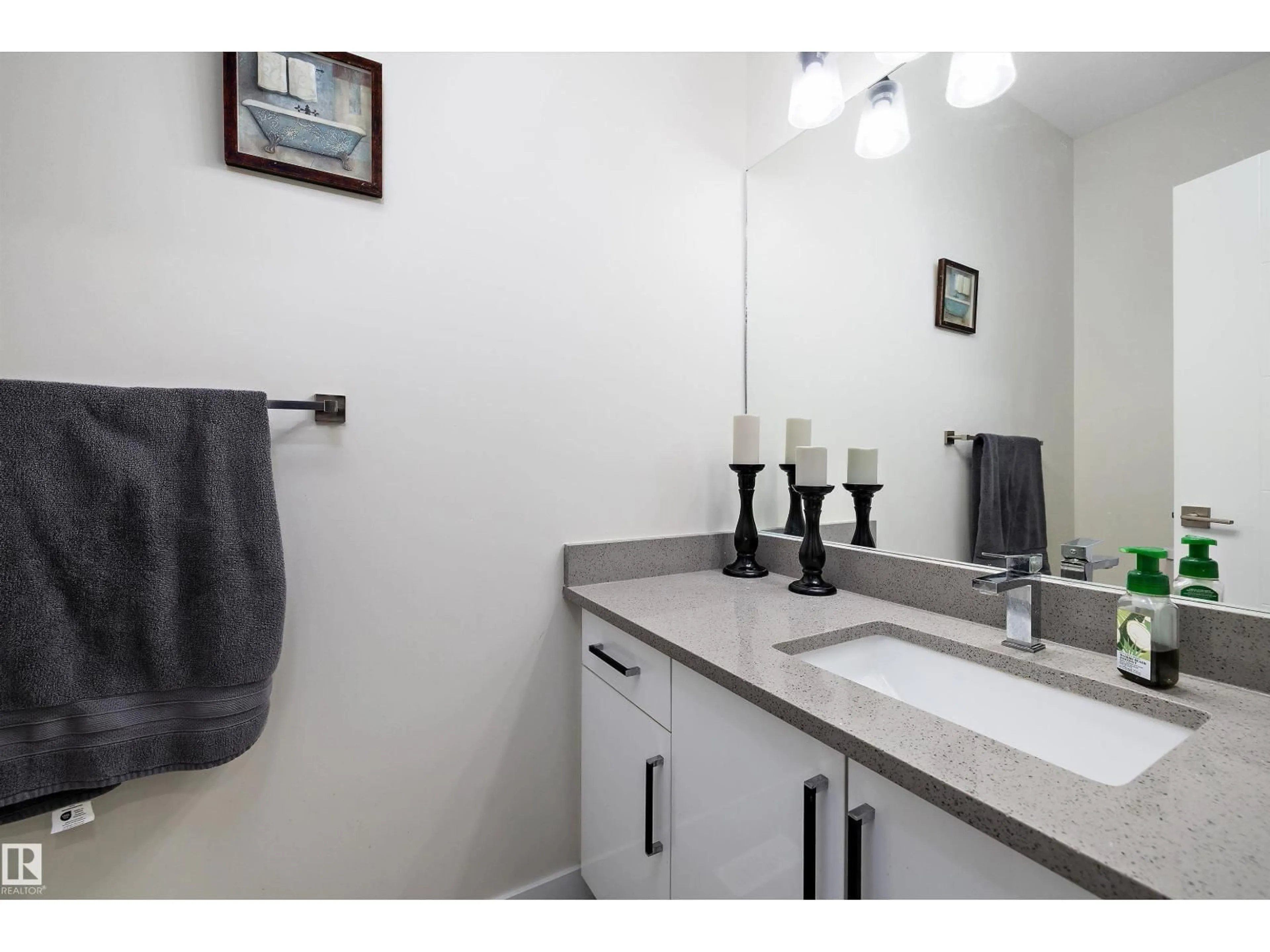 Standard bathroom, ceramic/tile floor for 82 WINGATE WY, Fort Saskatchewan Alberta T8L0W7