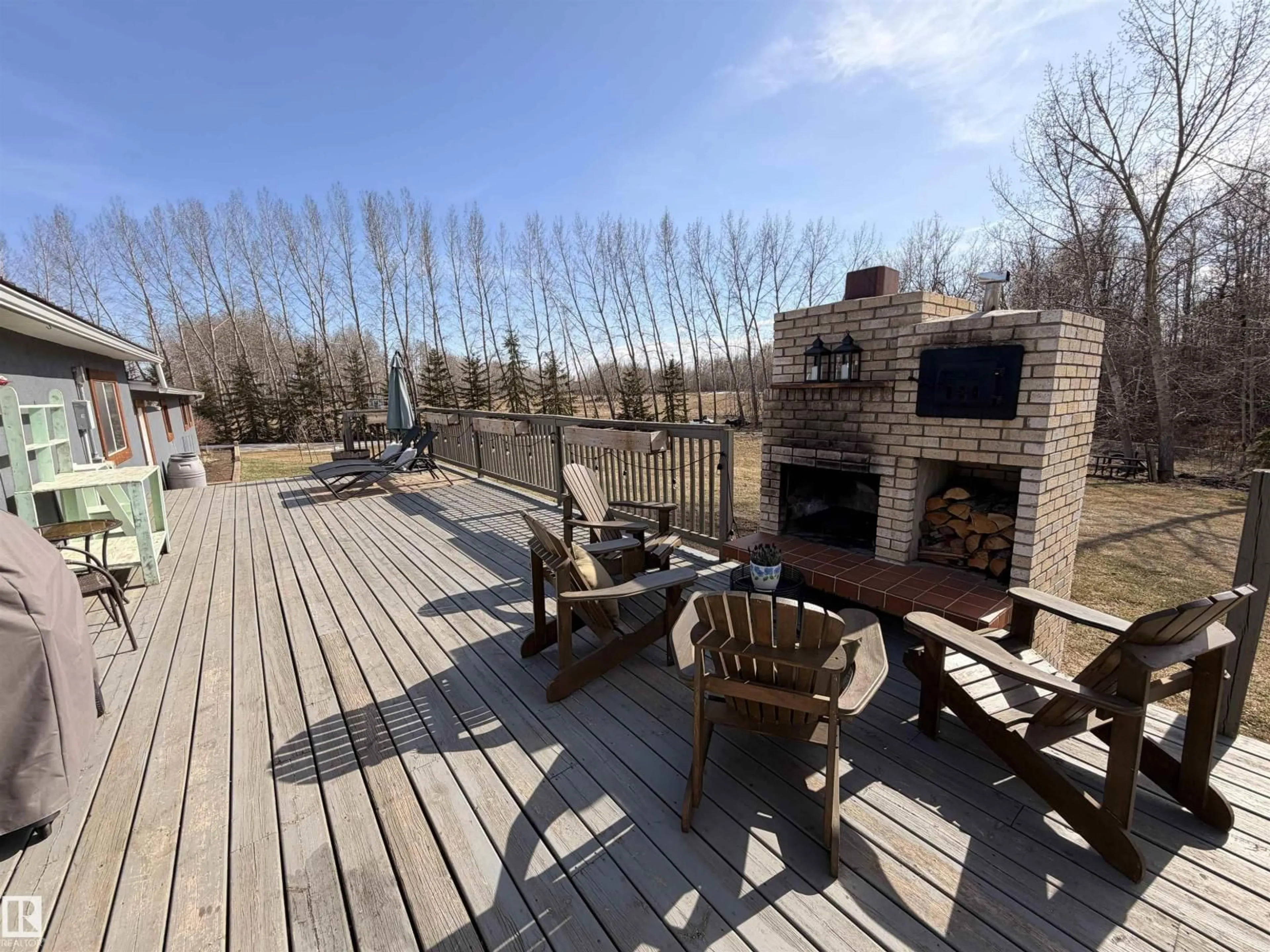 Patio, water/lake/river/ocean view for 56532 RG RD 11, Rural Sturgeon County Alberta T8R0L1