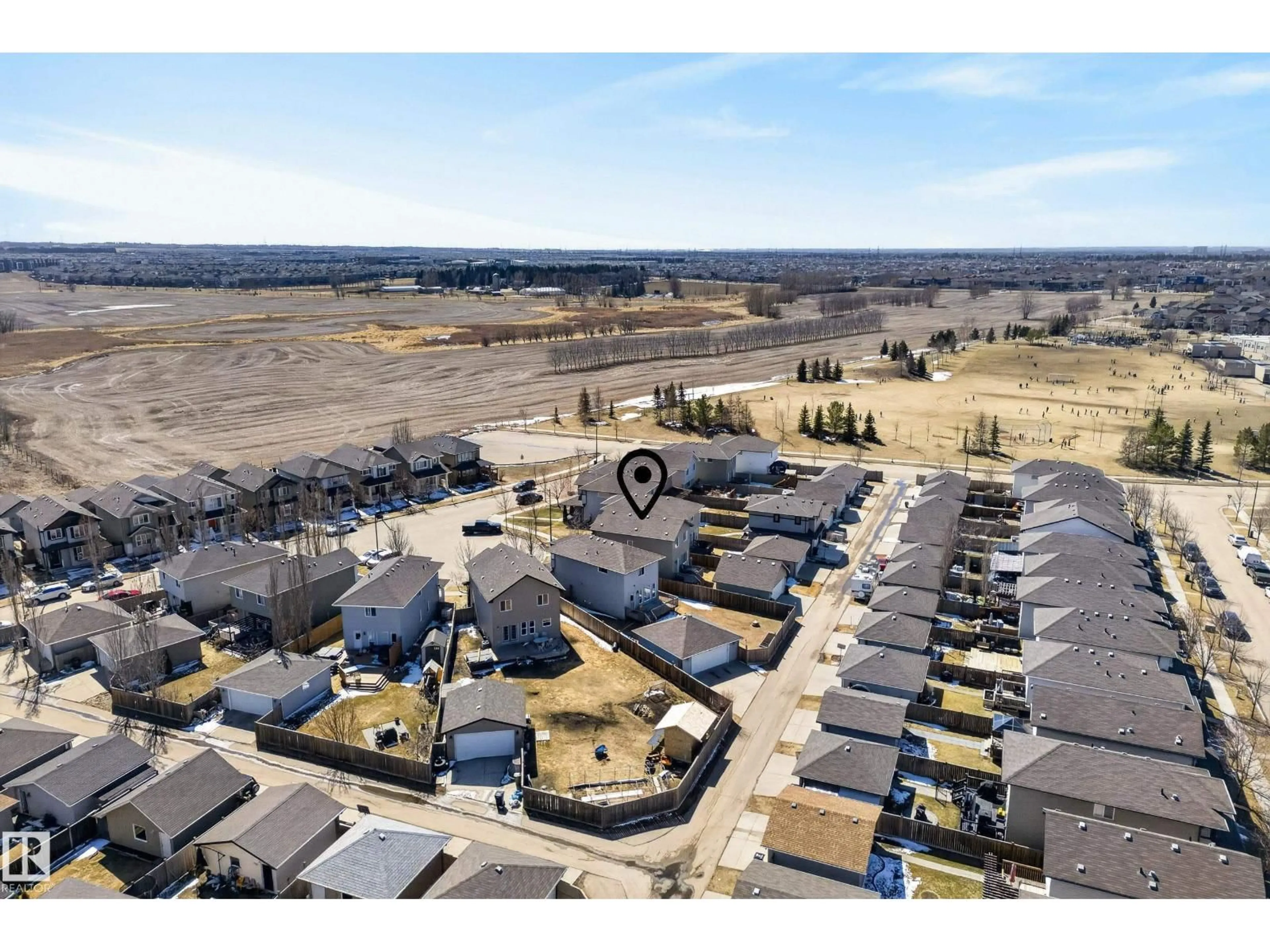 A pic from outside/outdoor area/front of a property/back of a property/a pic from drone, street for 1148 35 AV, Edmonton Alberta T6T0J6