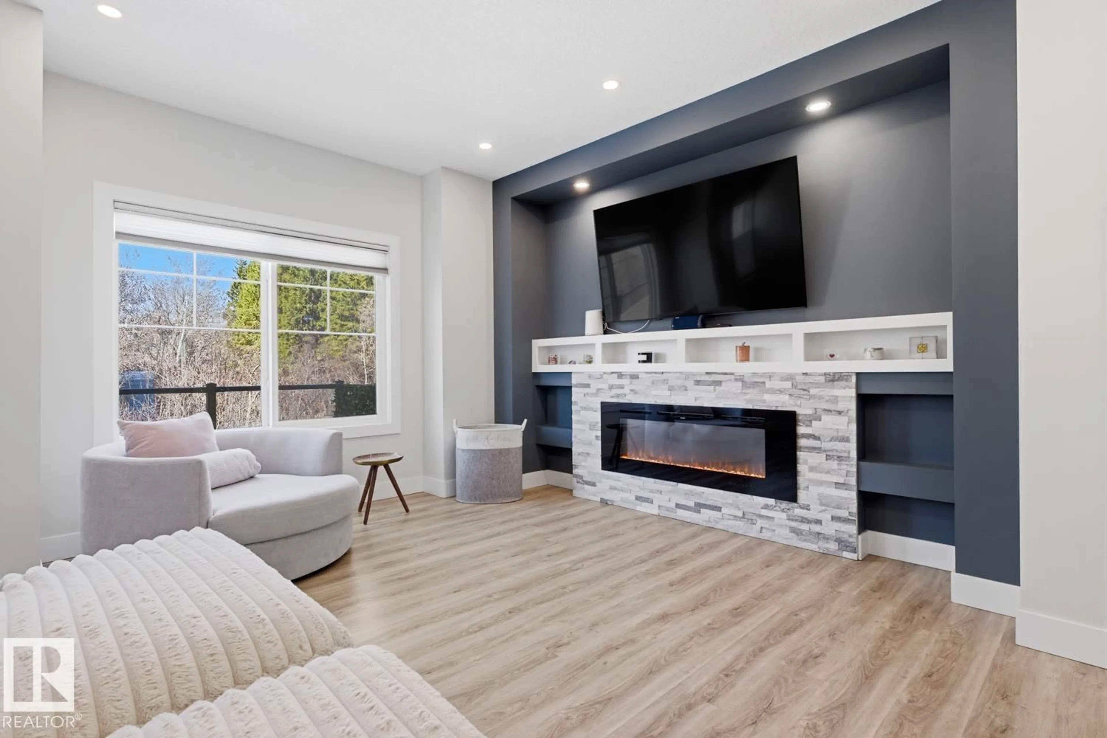 Home theater for #61 - 230 EDGEMONT RD, Edmonton Alberta T6M0Y8