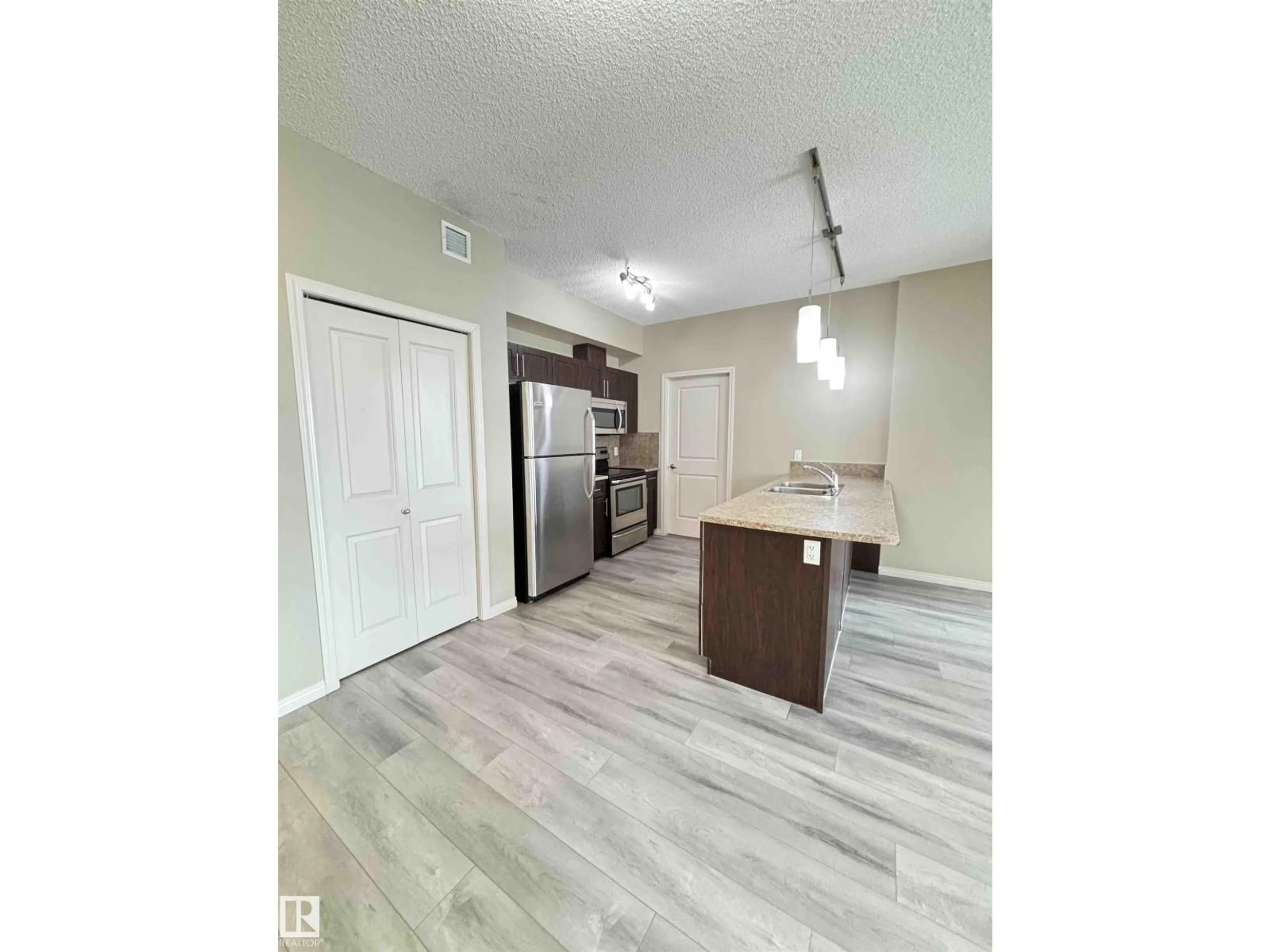 Unknown for 111 - 408 AMBELSIDE DR, Edmonton Alberta T6W0J4
