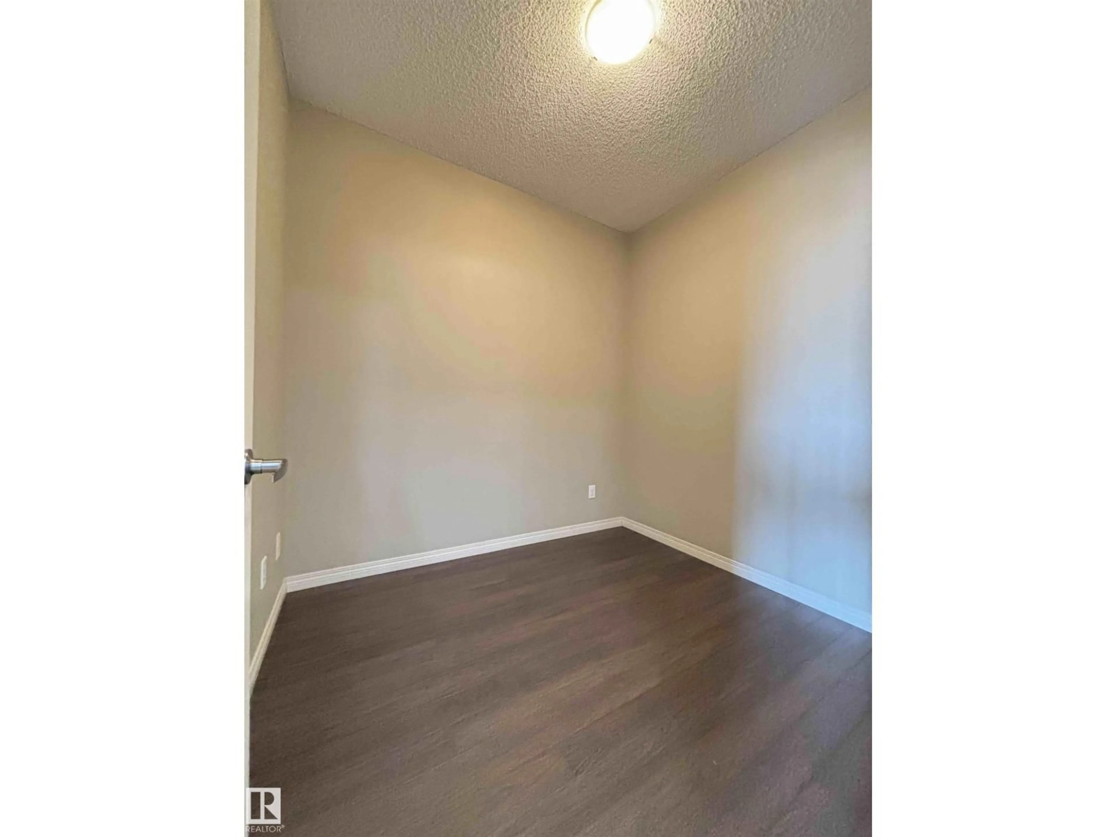 A pic of a room for 111 - 408 AMBELSIDE DR, Edmonton Alberta T6W0J4