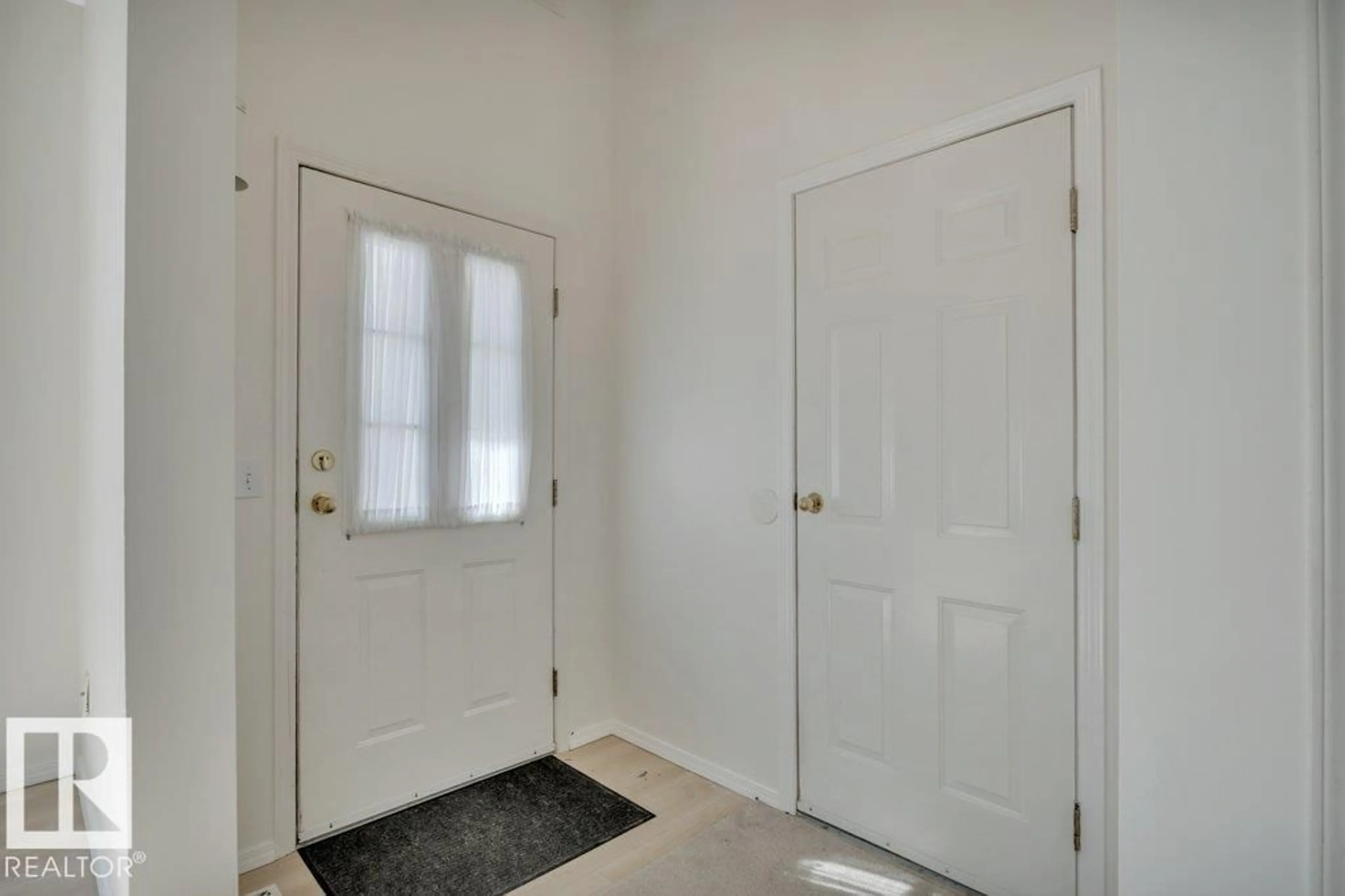 Indoor entryway for 43 MCLEOD CR, Leduc Alberta T9E6N9