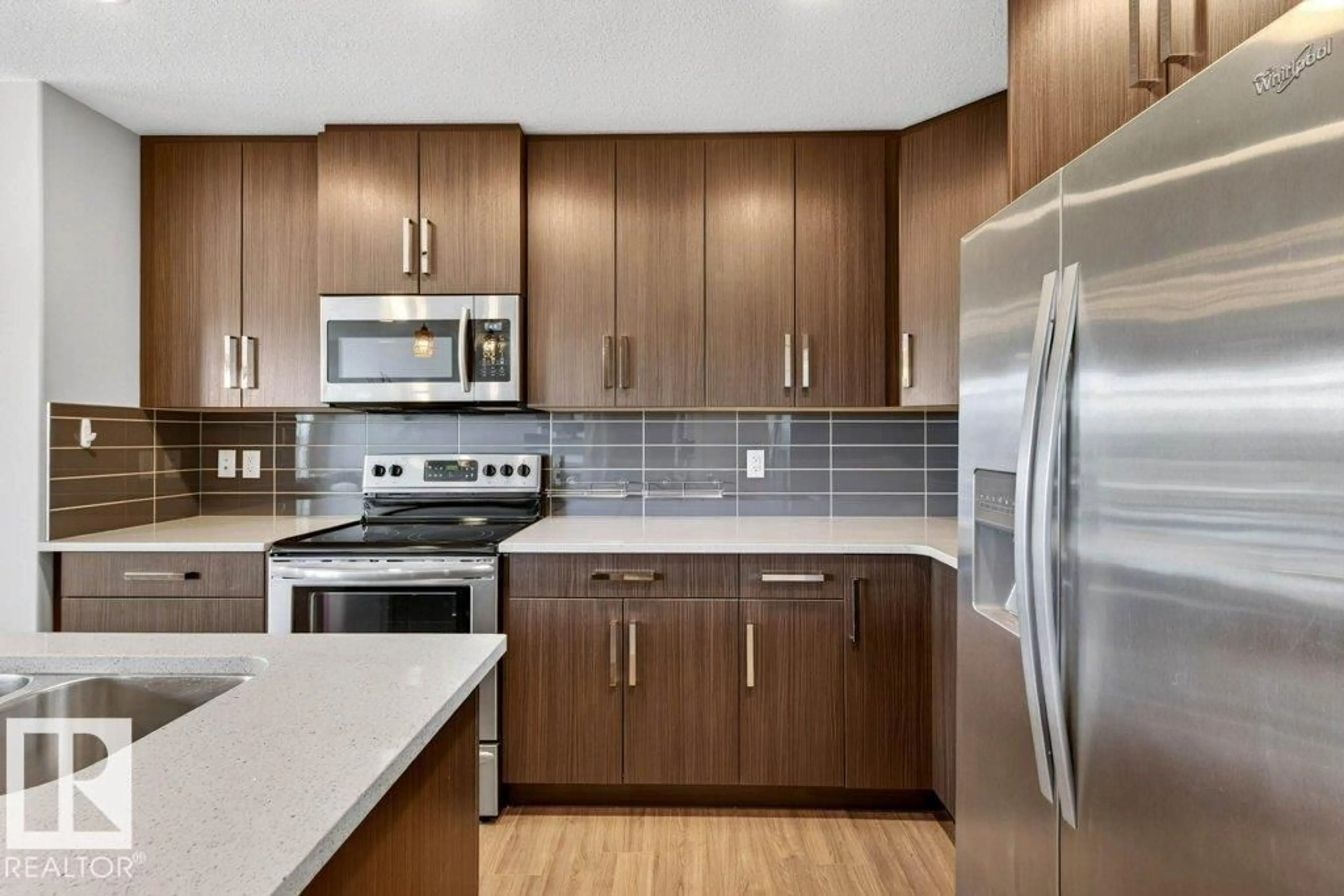 Standard kitchen, unknown for SW - 3462 WEIDLE WY, Edmonton Alberta T6X1Z4