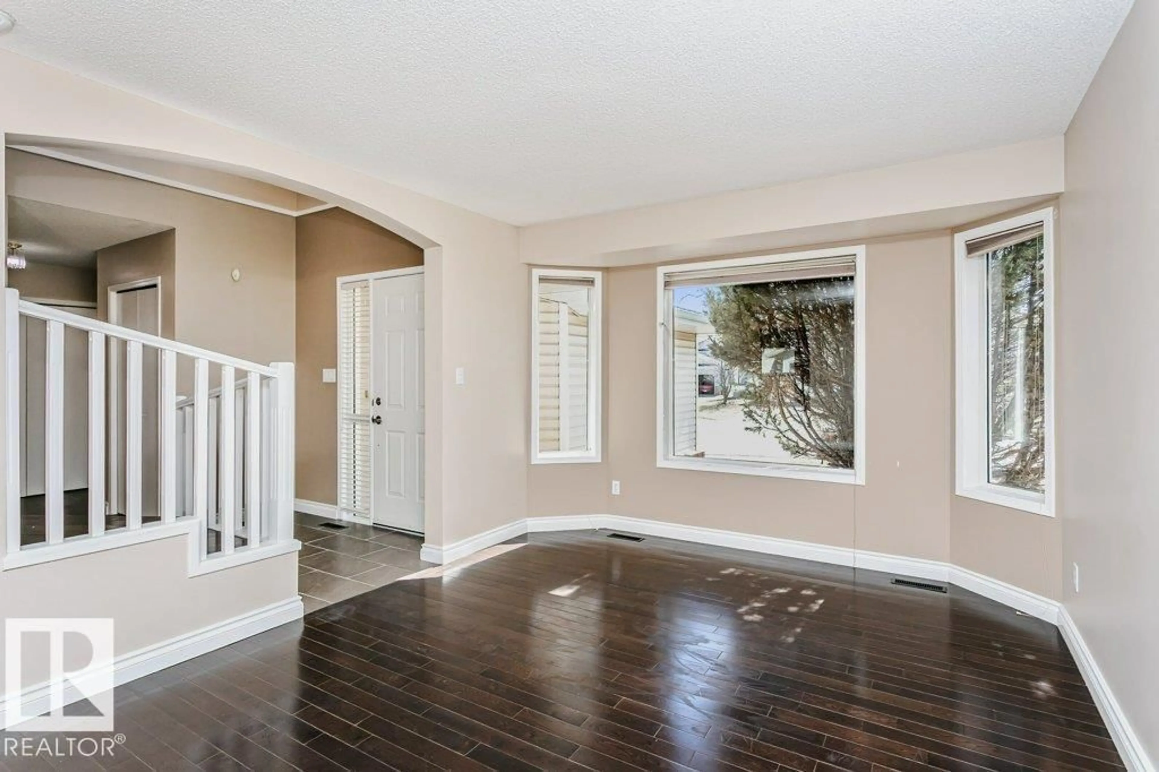 Indoor entryway for NW - 15827 133 ST, Edmonton Alberta T6V1E5