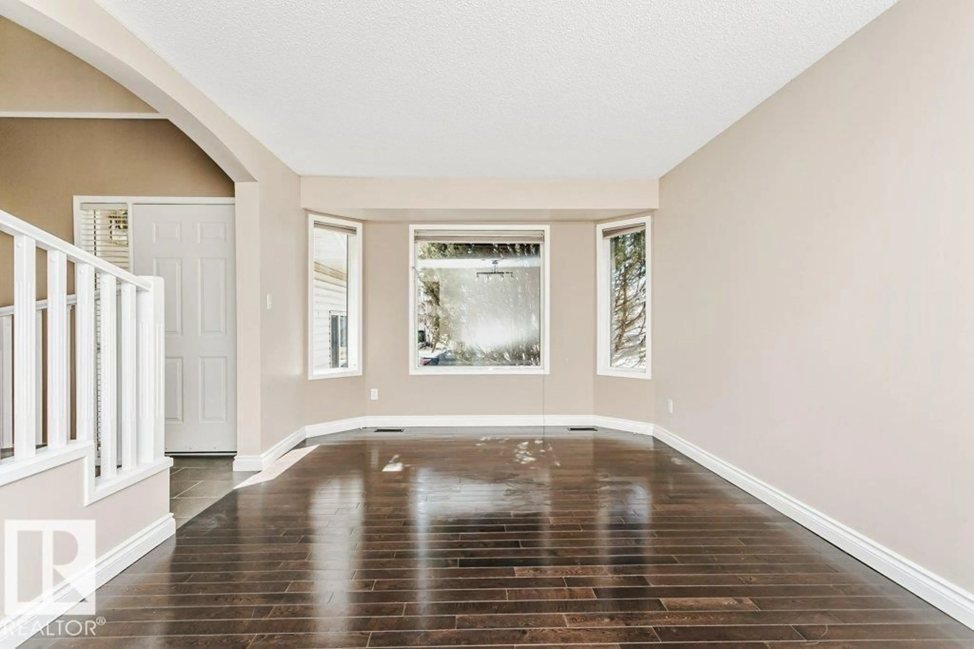 Indoor entryway for NW - 15827 133 ST, Edmonton Alberta T6V1E5