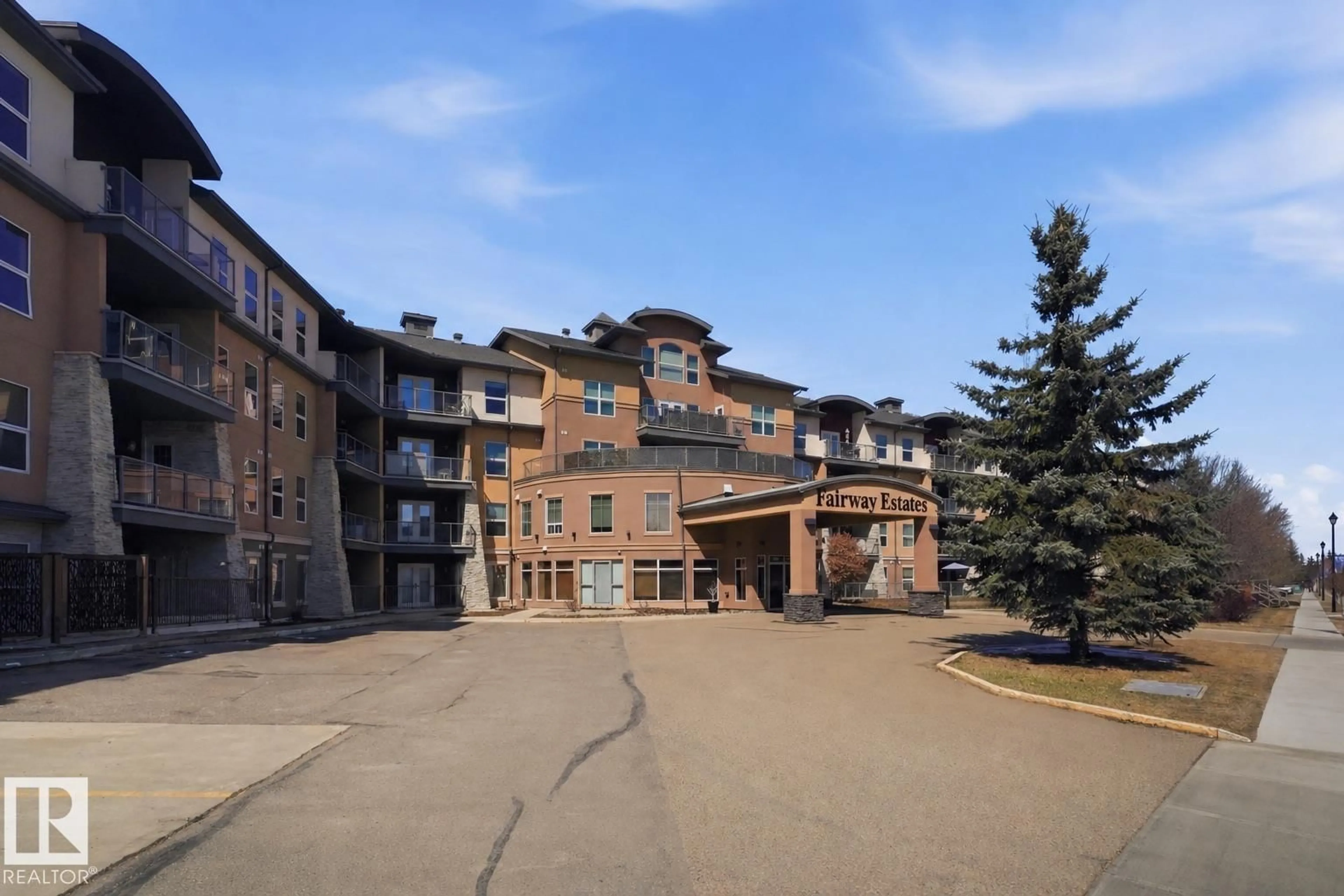 Unknown for 108 - 5040 53 ST, Sylvan Lake Alberta T4S0A1