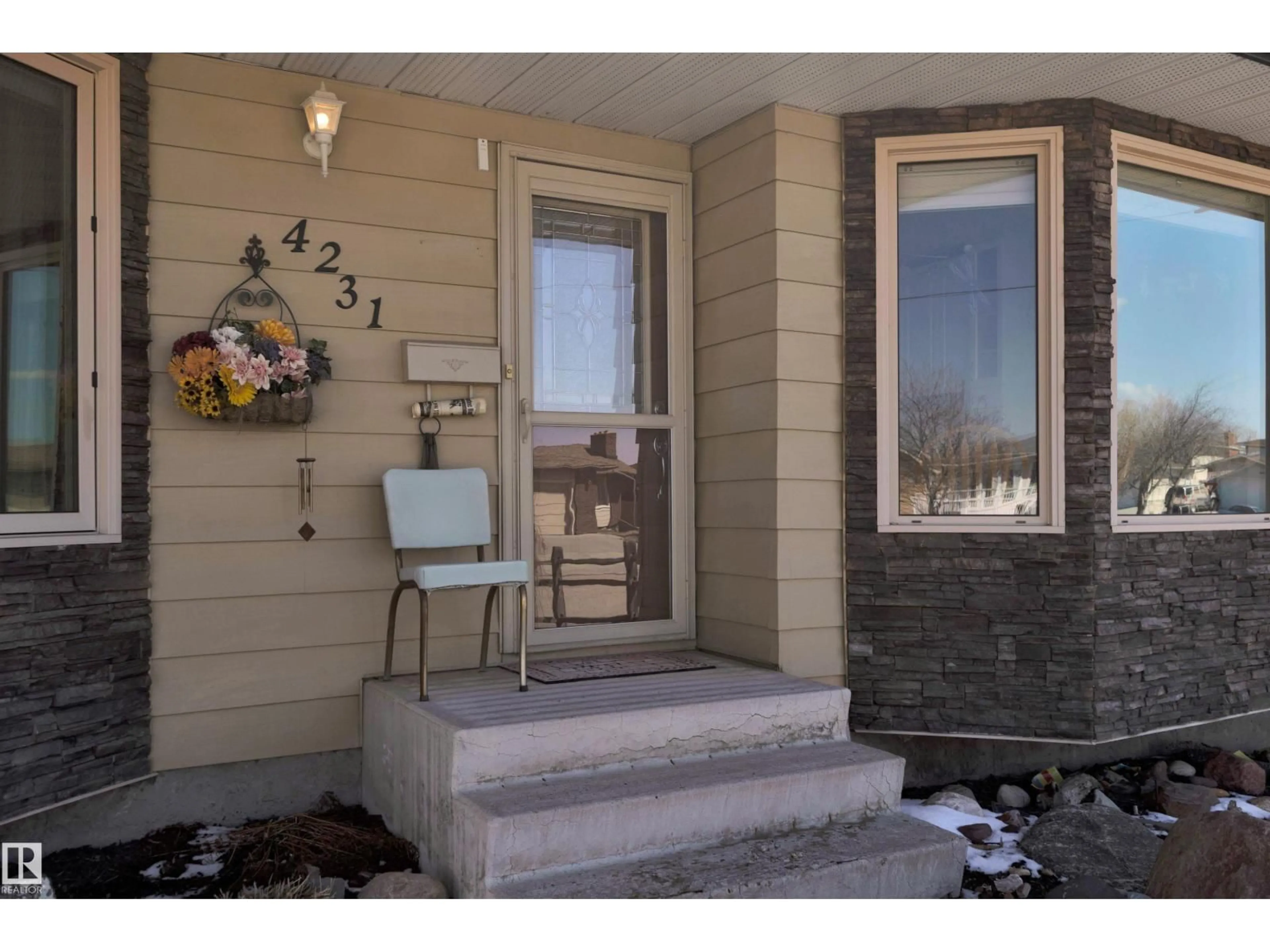 Indoor entryway for 4231 39 AV, Leduc Alberta T9E4X4