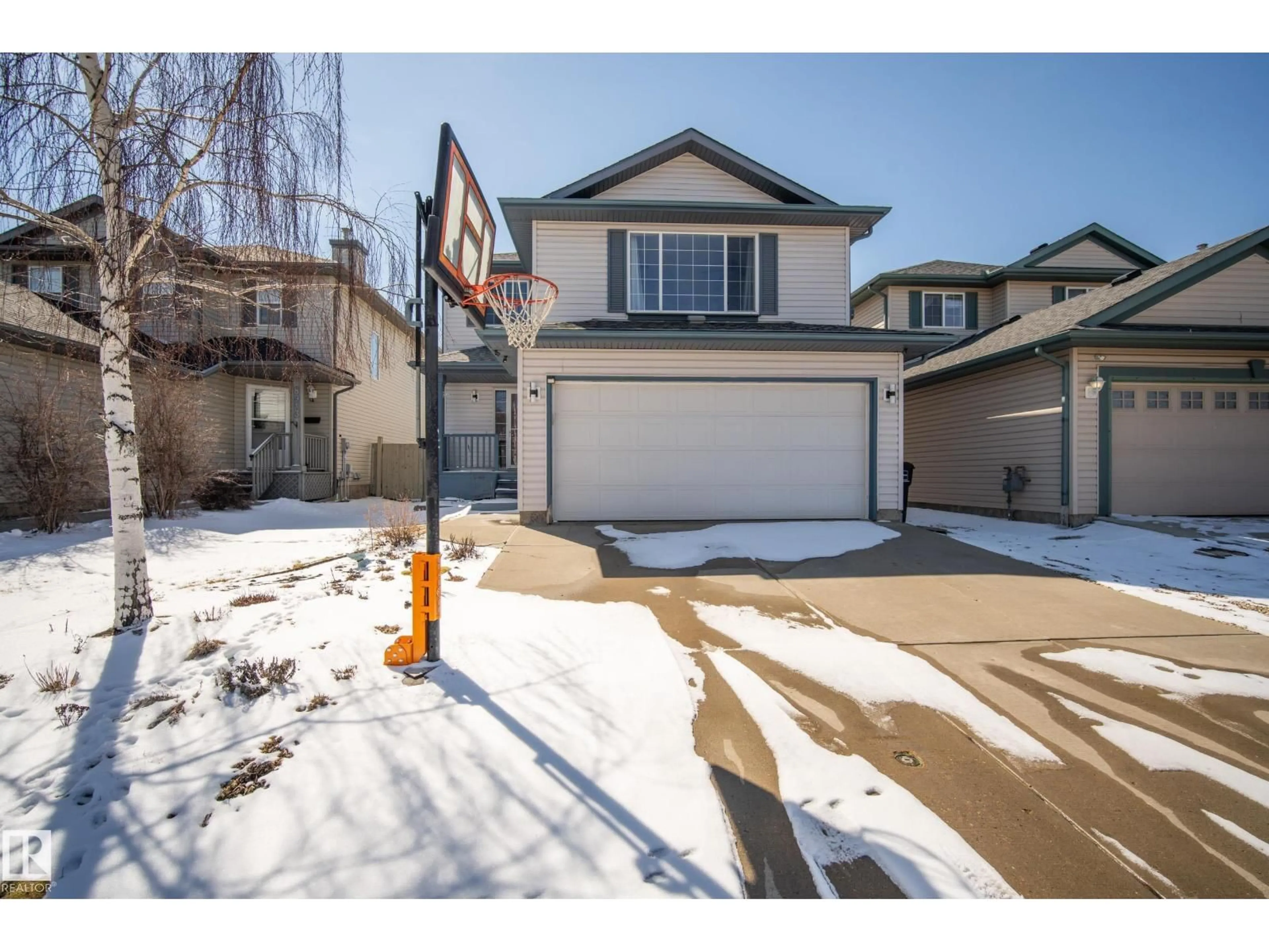 Unknown for 8915 7 AV, Edmonton Alberta T6X1B7