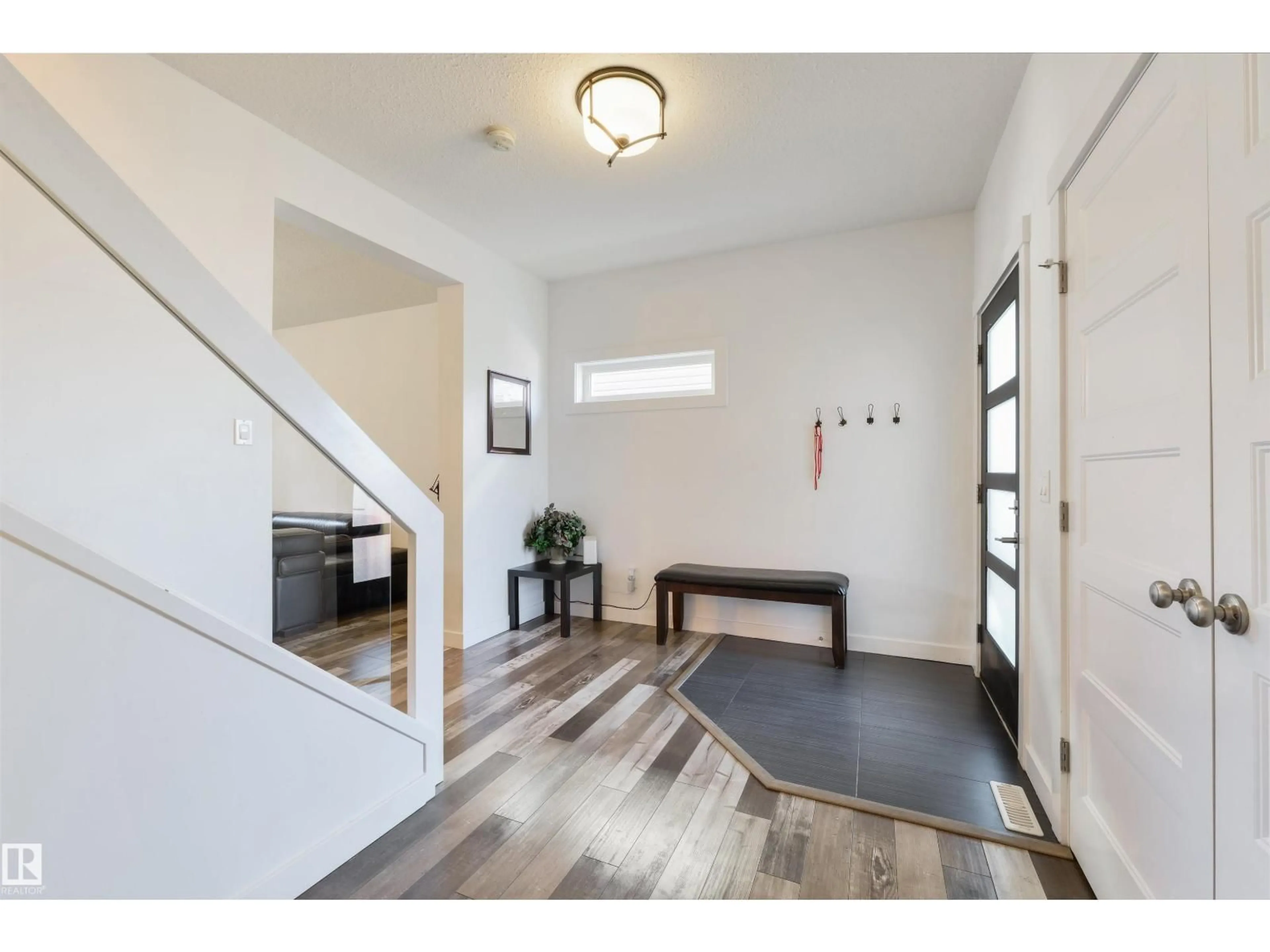 Indoor entryway for 34 HAZELWOOD LN, Spruce Grove Alberta T7X0R7
