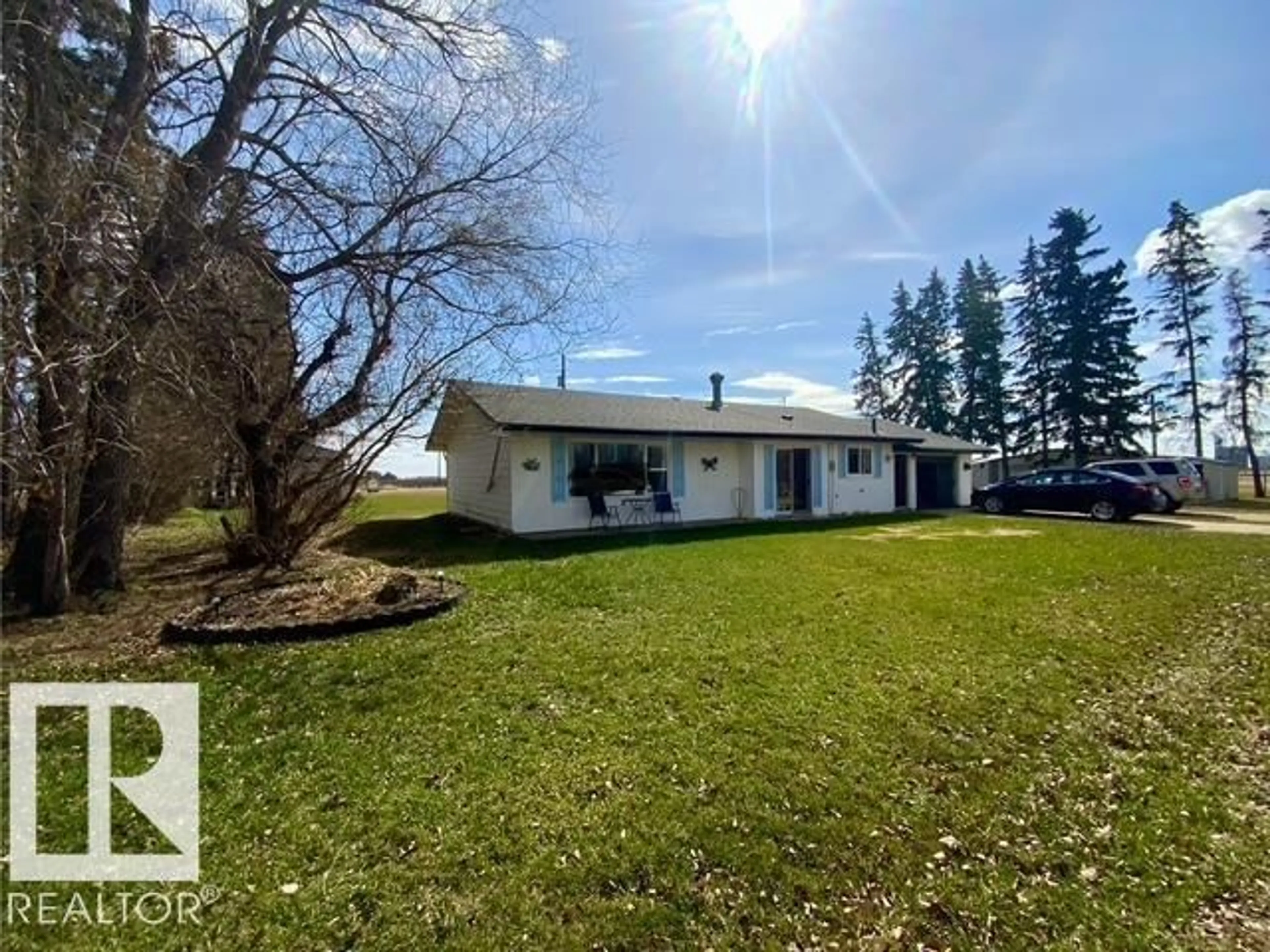 A pic from outside/outdoor area/front of a property/back of a property/a pic from drone, unknown for 241075 TWP ROAD 461, Rural Wetaskiwin County Alberta T9A1X1