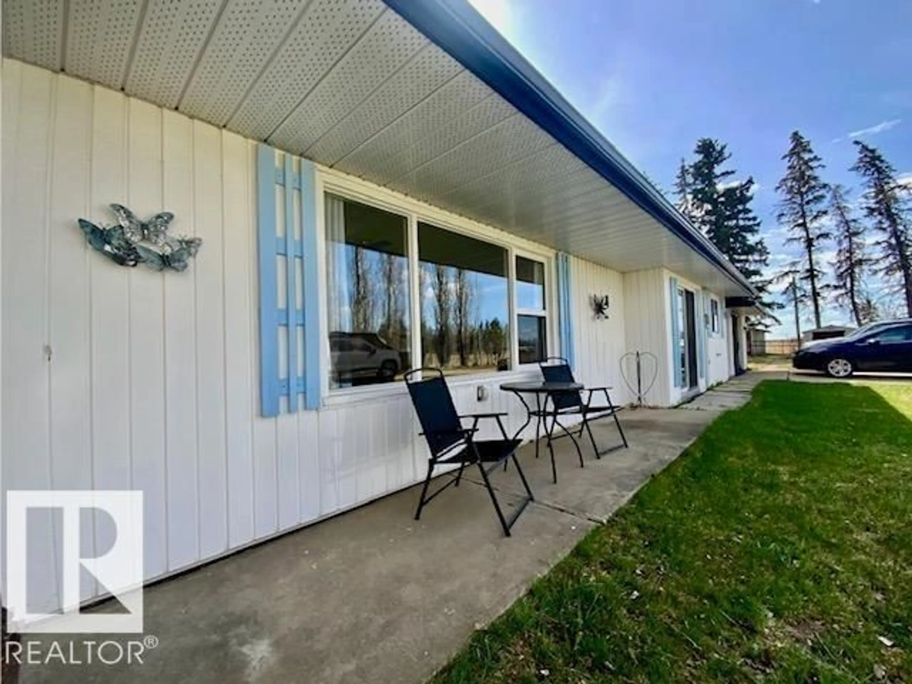 Patio, unknown for 241075 TWP ROAD 461, Rural Wetaskiwin County Alberta T9A1X1