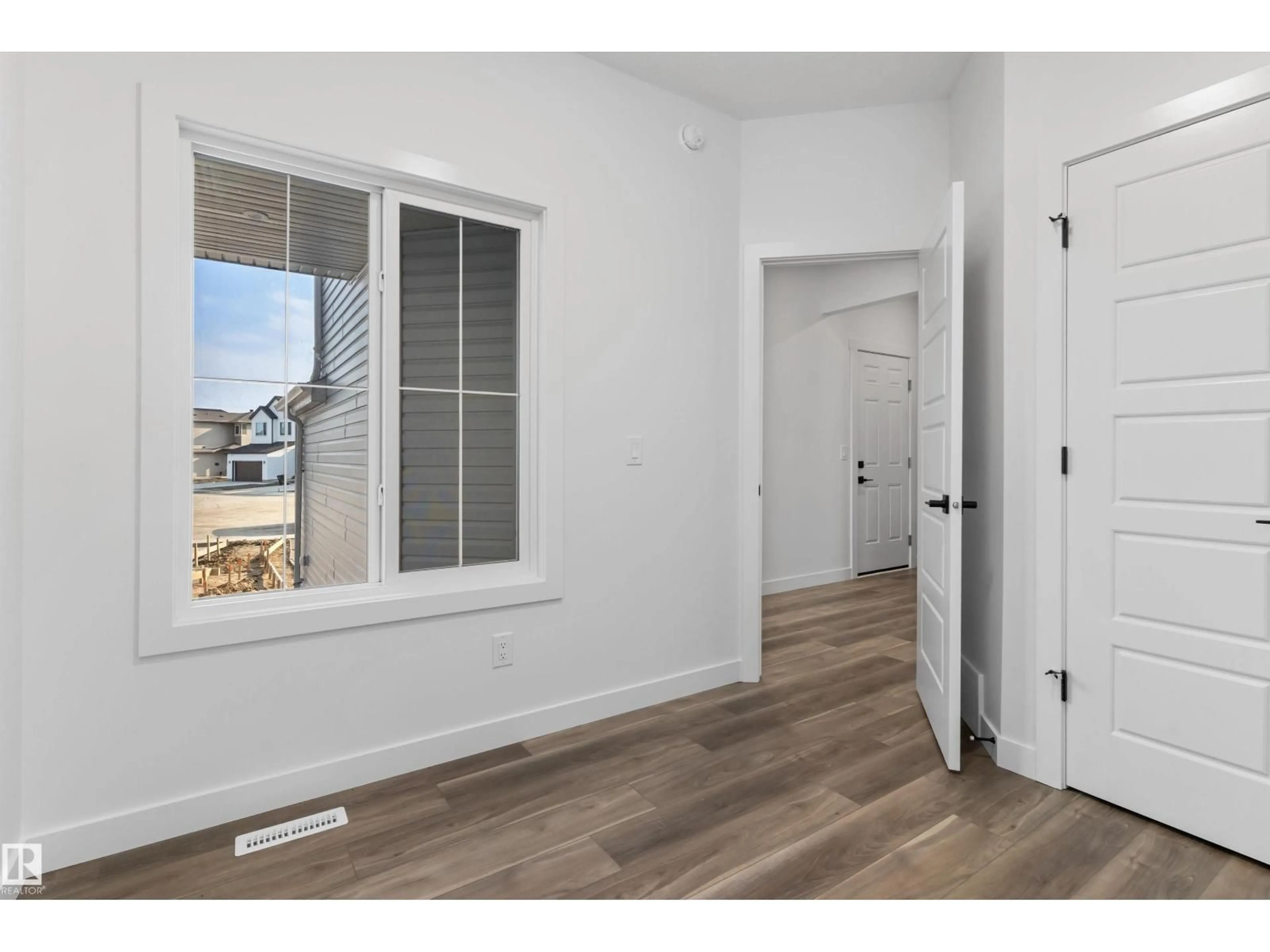 A pic of a room for NW - 2708 188 ST, Edmonton Alberta T6M3J1