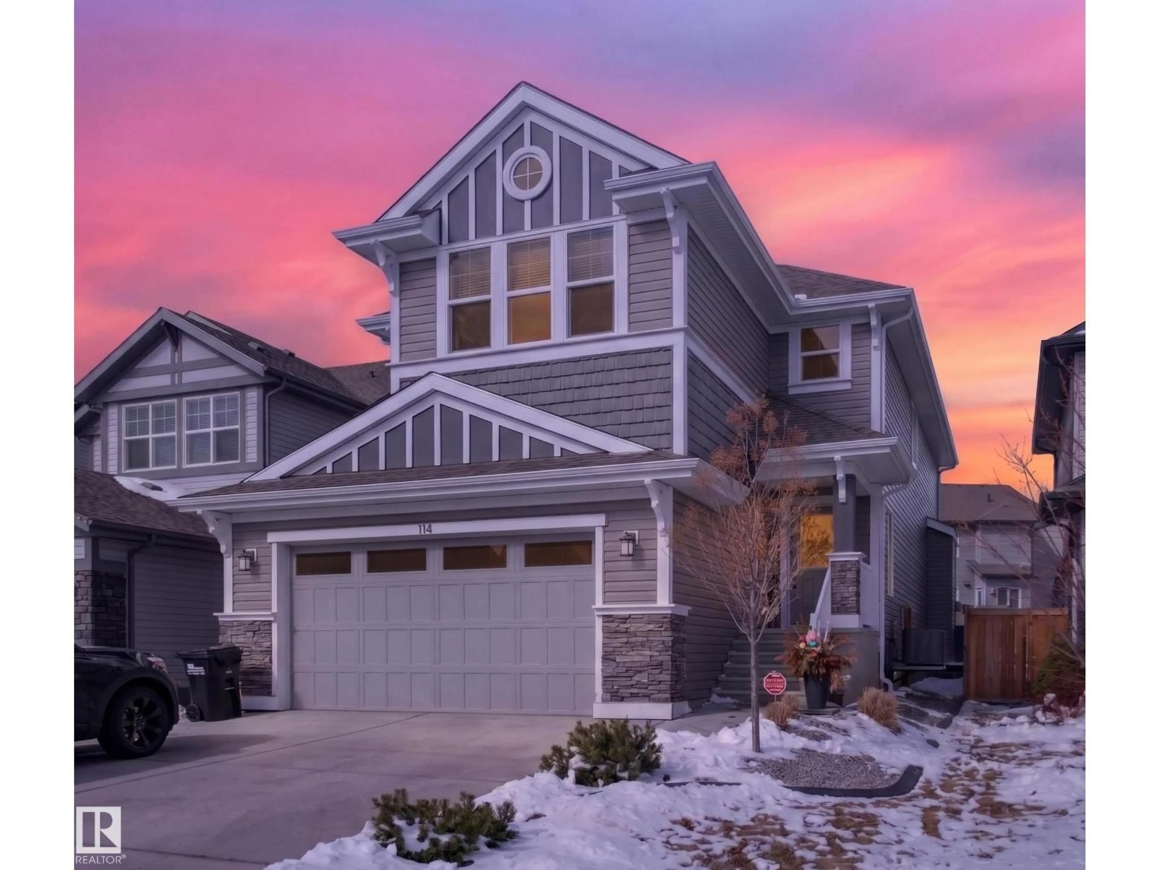 Home with vinyl exterior material, street for 114 SUMAC LN, Sherwood Park Alberta T8H1Z9