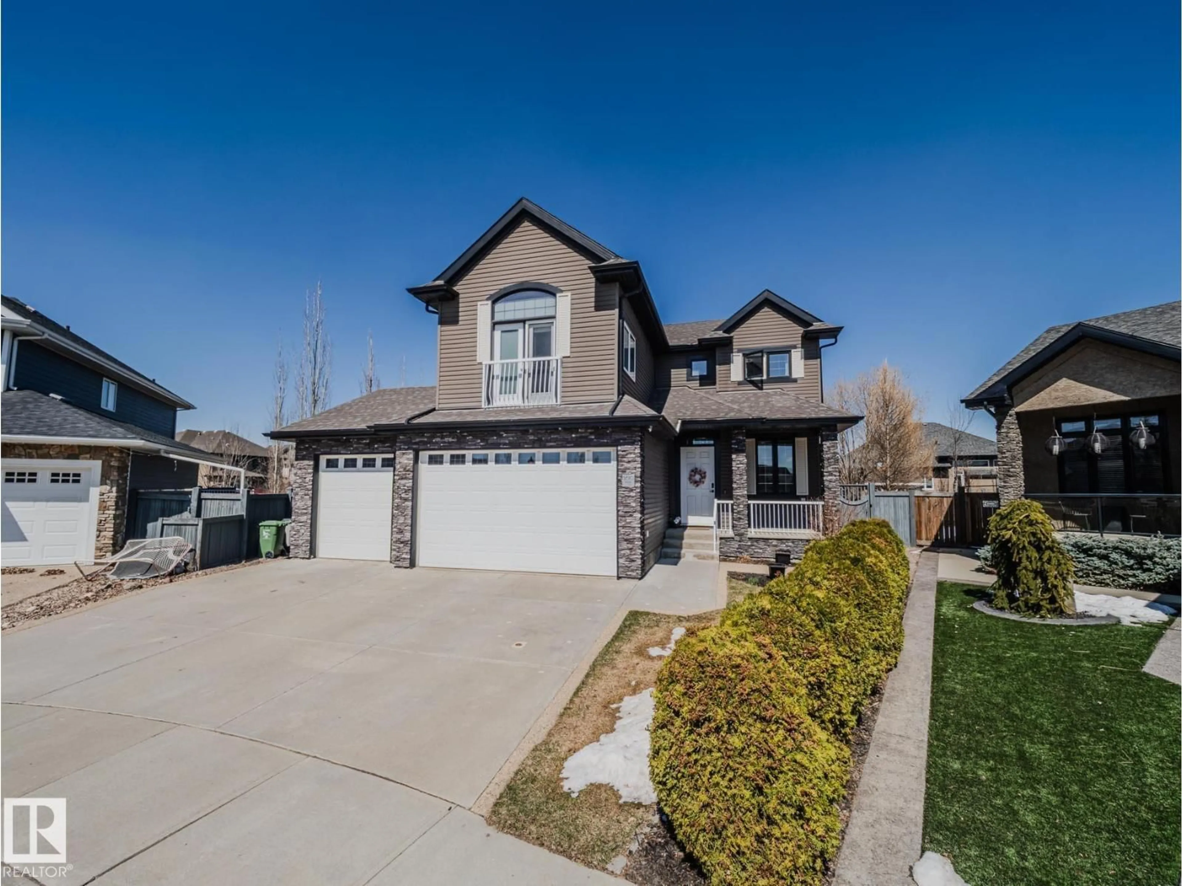 Home with vinyl exterior material, street for 5610 PIERRE CO, Beaumont Alberta T4X0E1