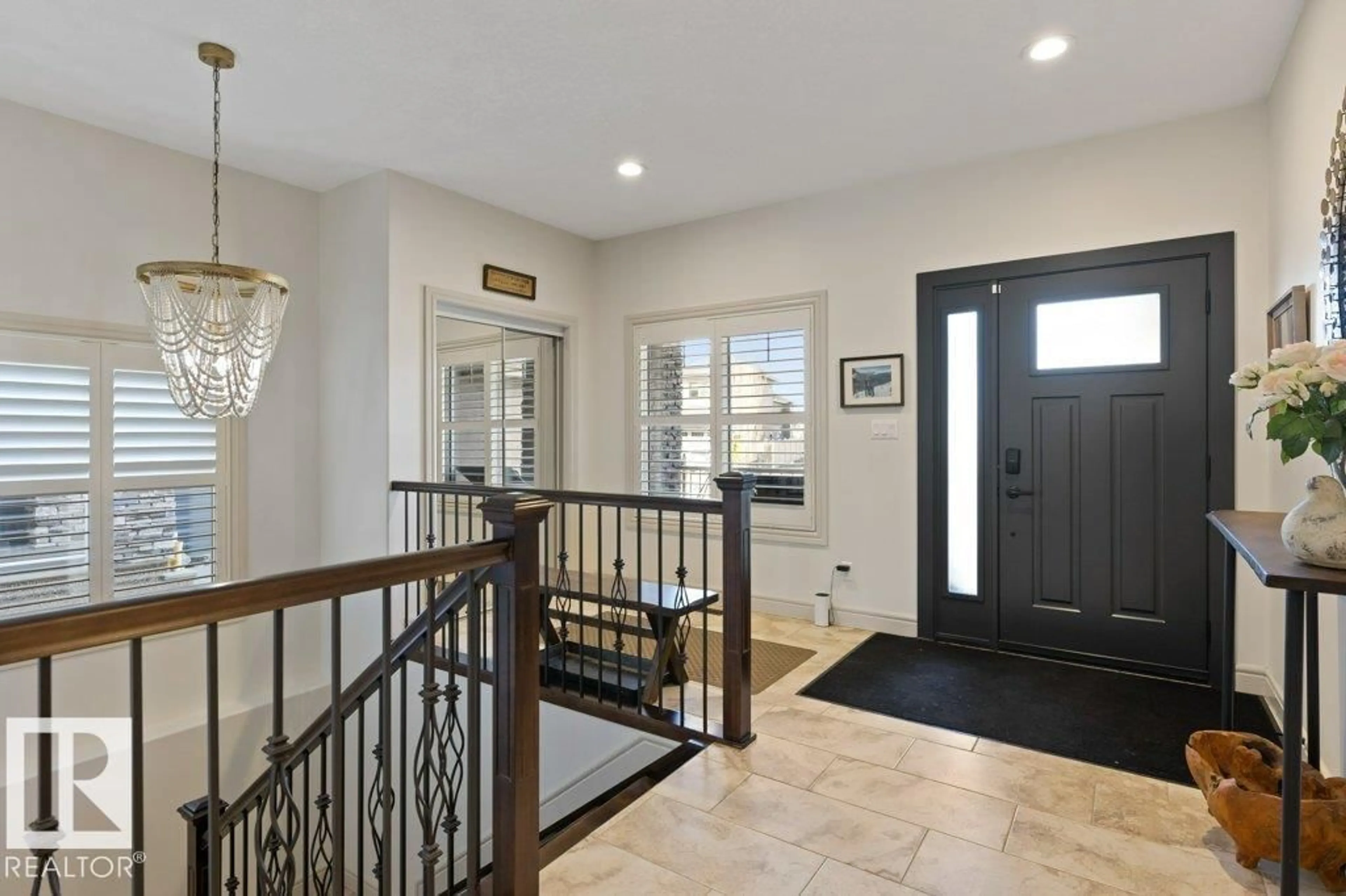 Indoor entryway for 68 ENCHANTED WAY, St. Albert Alberta T8N7R7
