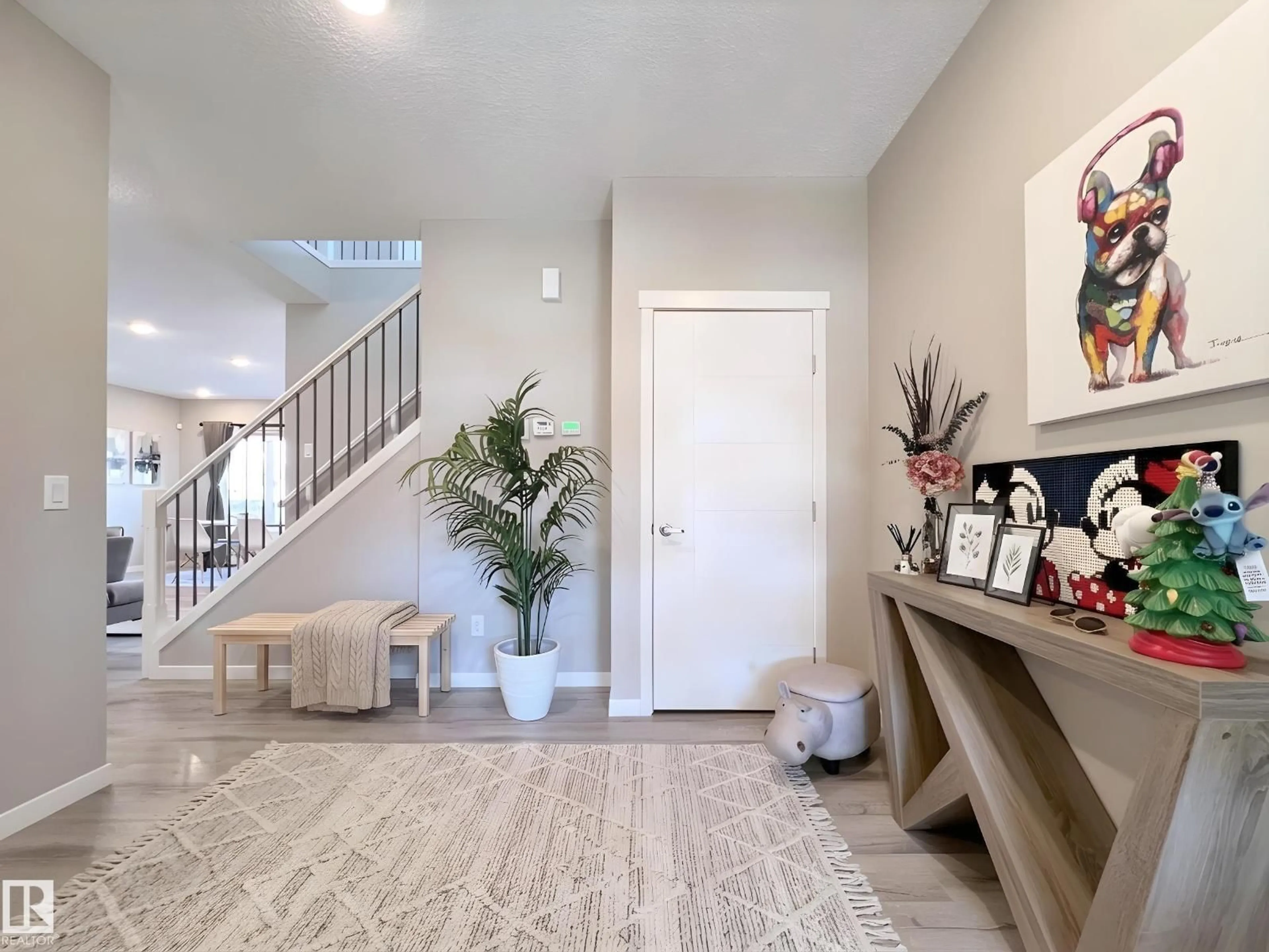 Indoor entryway for SW - 17828 9 AV, Edmonton Alberta T6W3K2