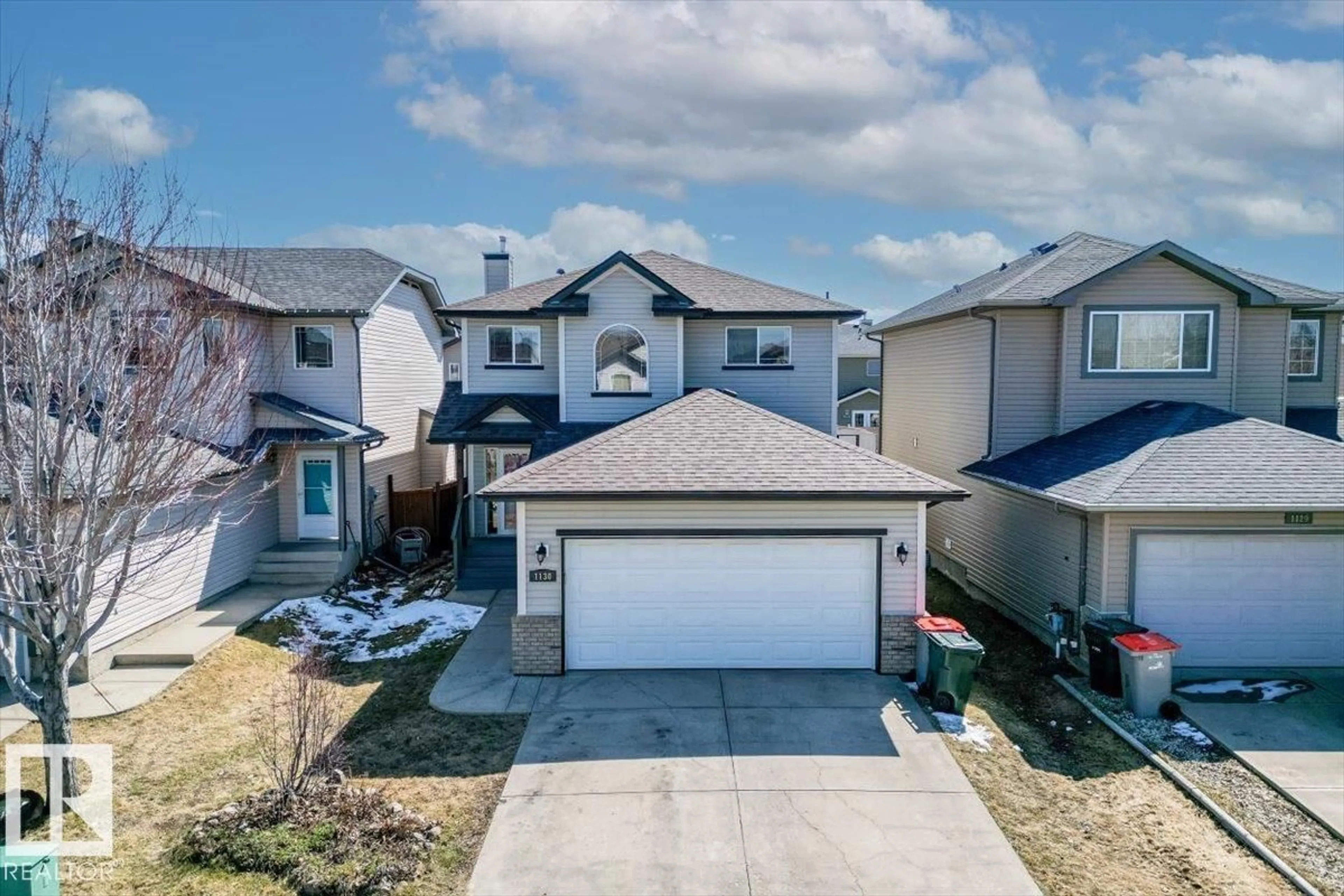 A pic from outside/outdoor area/front of a property/back of a property/a pic from drone, street for 1130 WESTERRA WY, Stony Plain Alberta T7Z2Z1