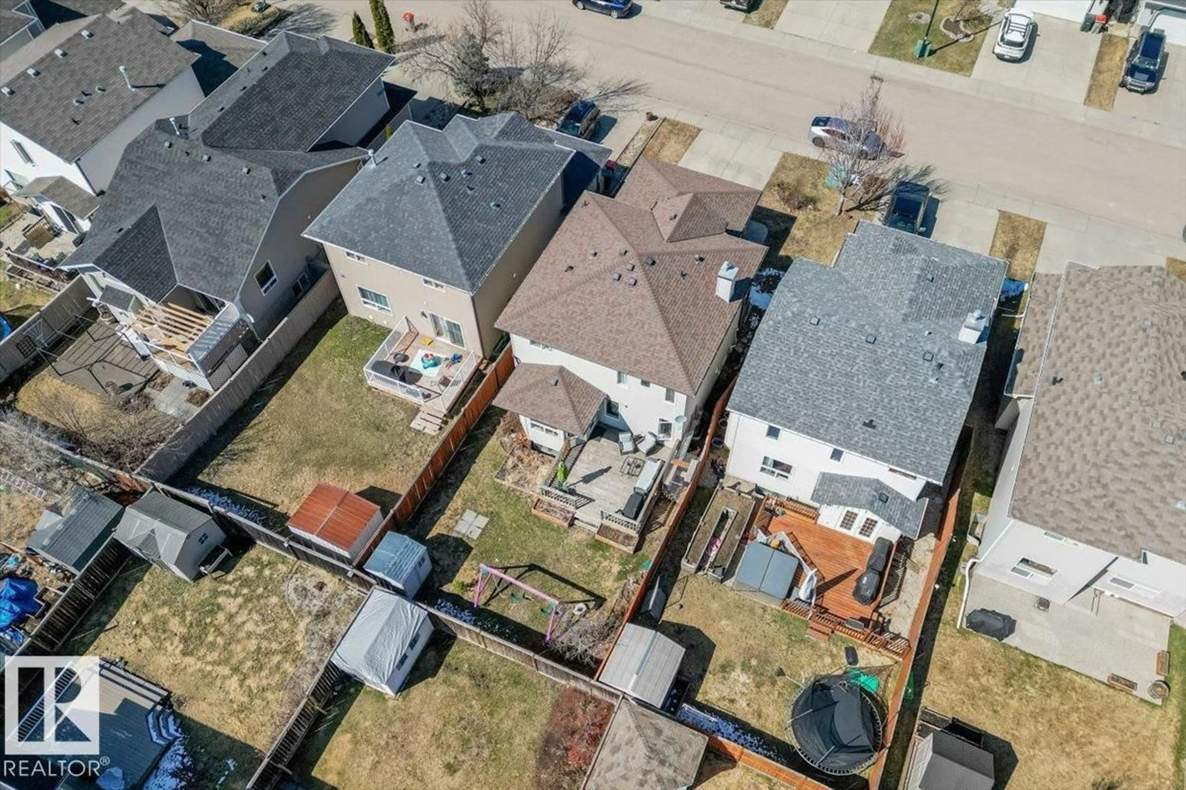 A pic from outside/outdoor area/front of a property/back of a property/a pic from drone, street for 1130 WESTERRA WY, Stony Plain Alberta T7Z2Z1