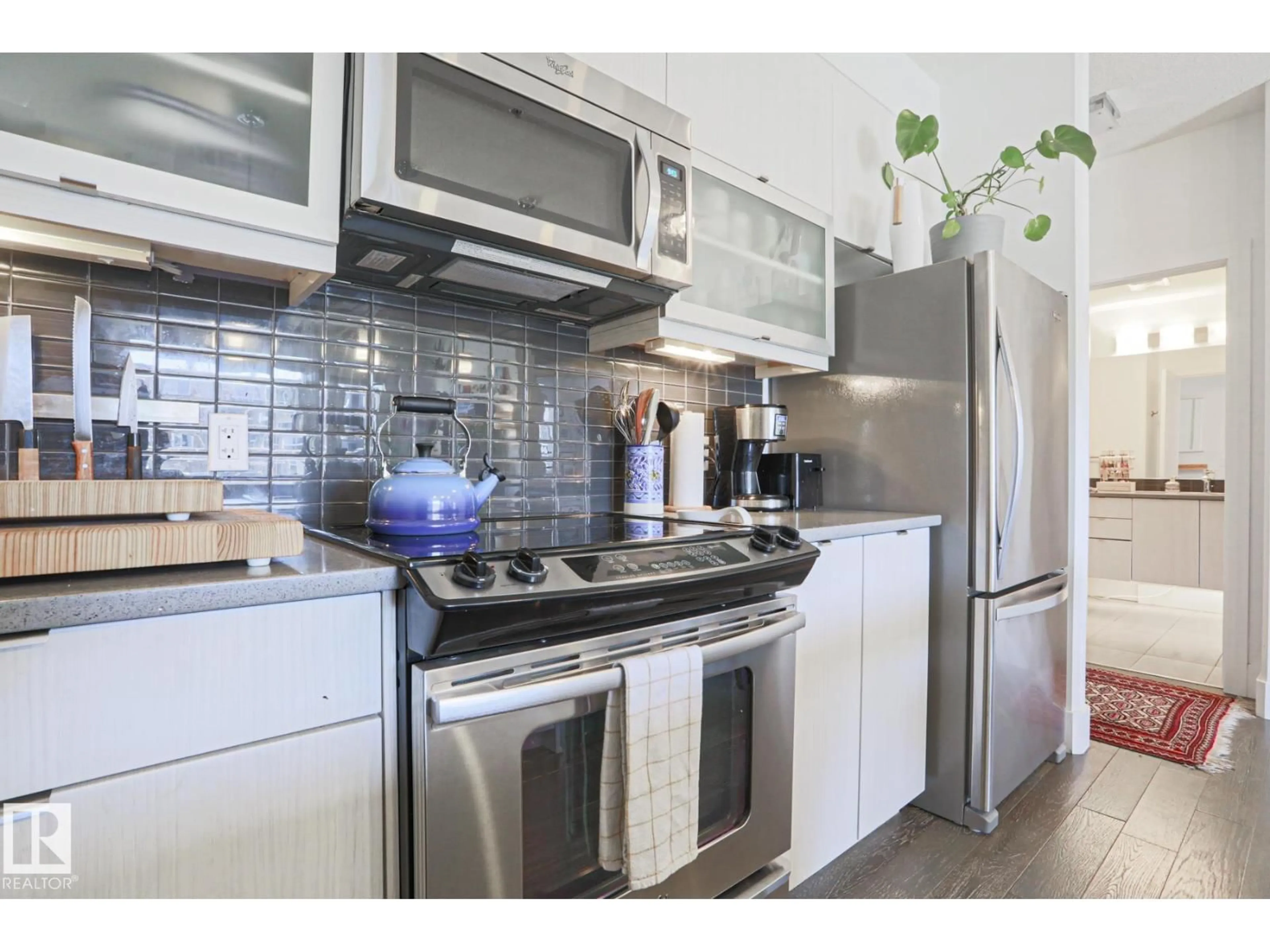 Contemporary kitchen, ceramic/tile floor for 202 - 10030 83 AV, Edmonton Alberta T6E2C2