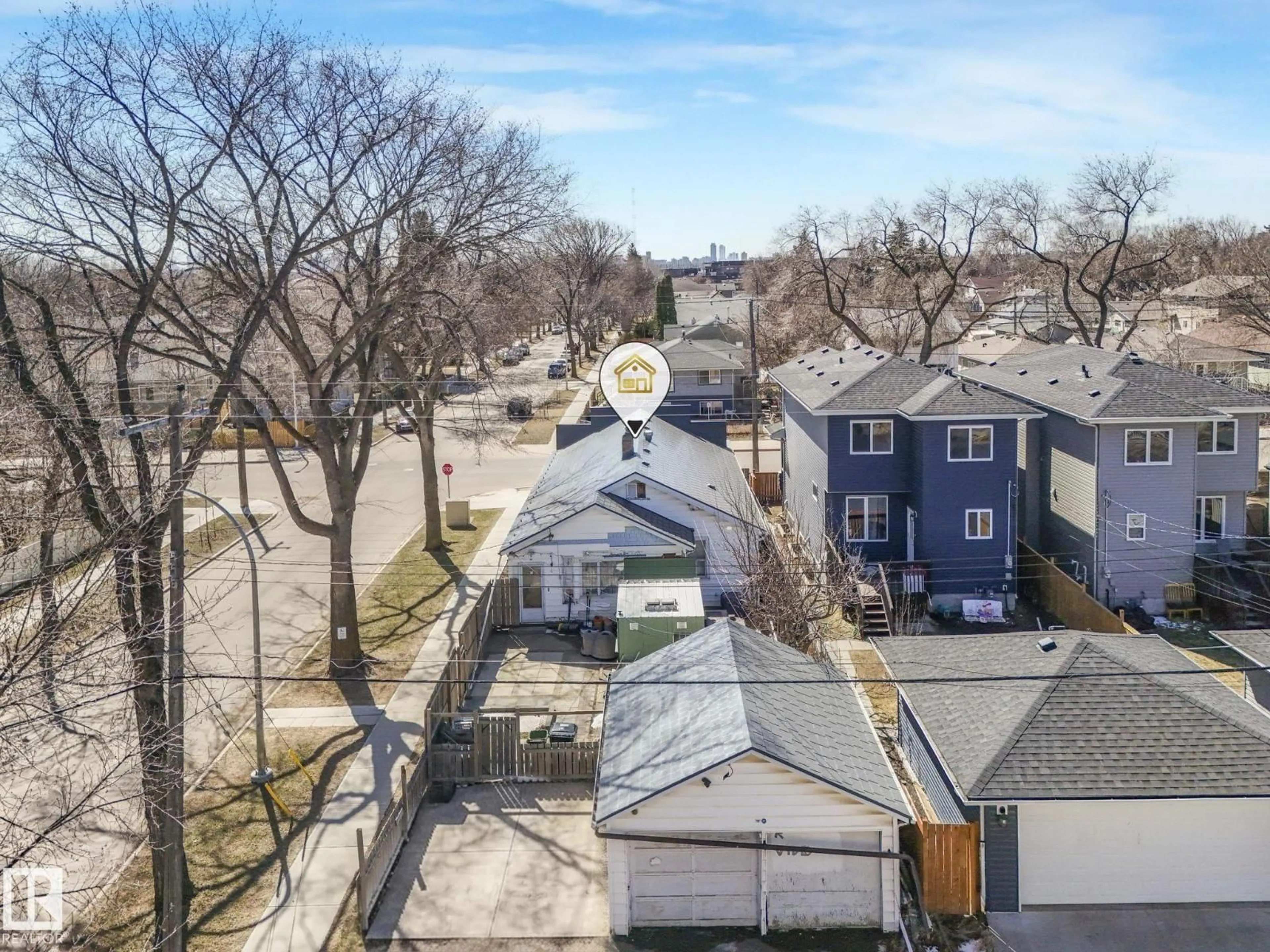 A pic from outside/outdoor area/front of a property/back of a property/a pic from drone, street for 11702 129 AV, Edmonton Alberta T5E0M8