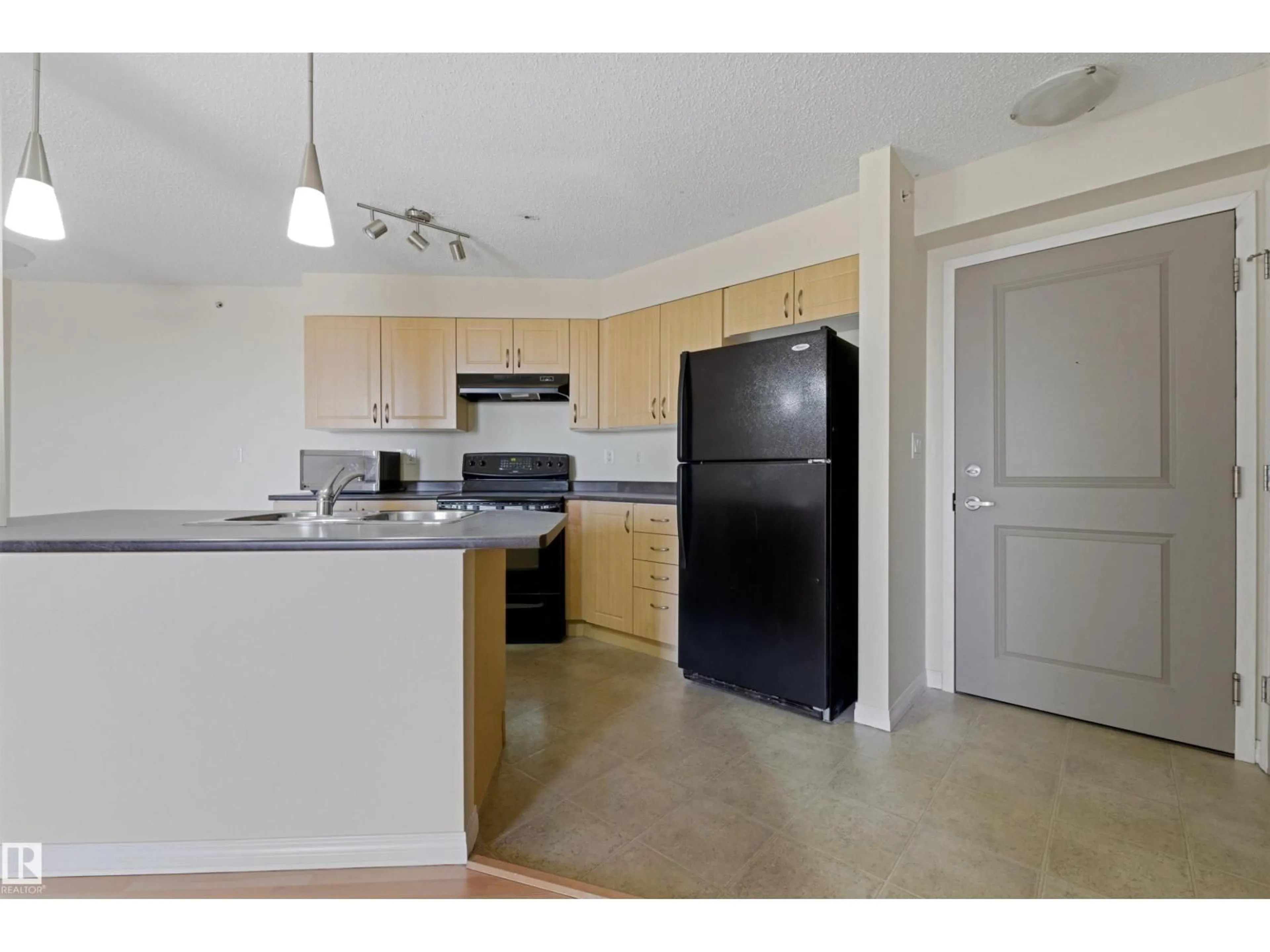 Standard kitchen, unknown for 407 - 11453 ELLERSLIE RD, Edmonton Alberta T6W1T3