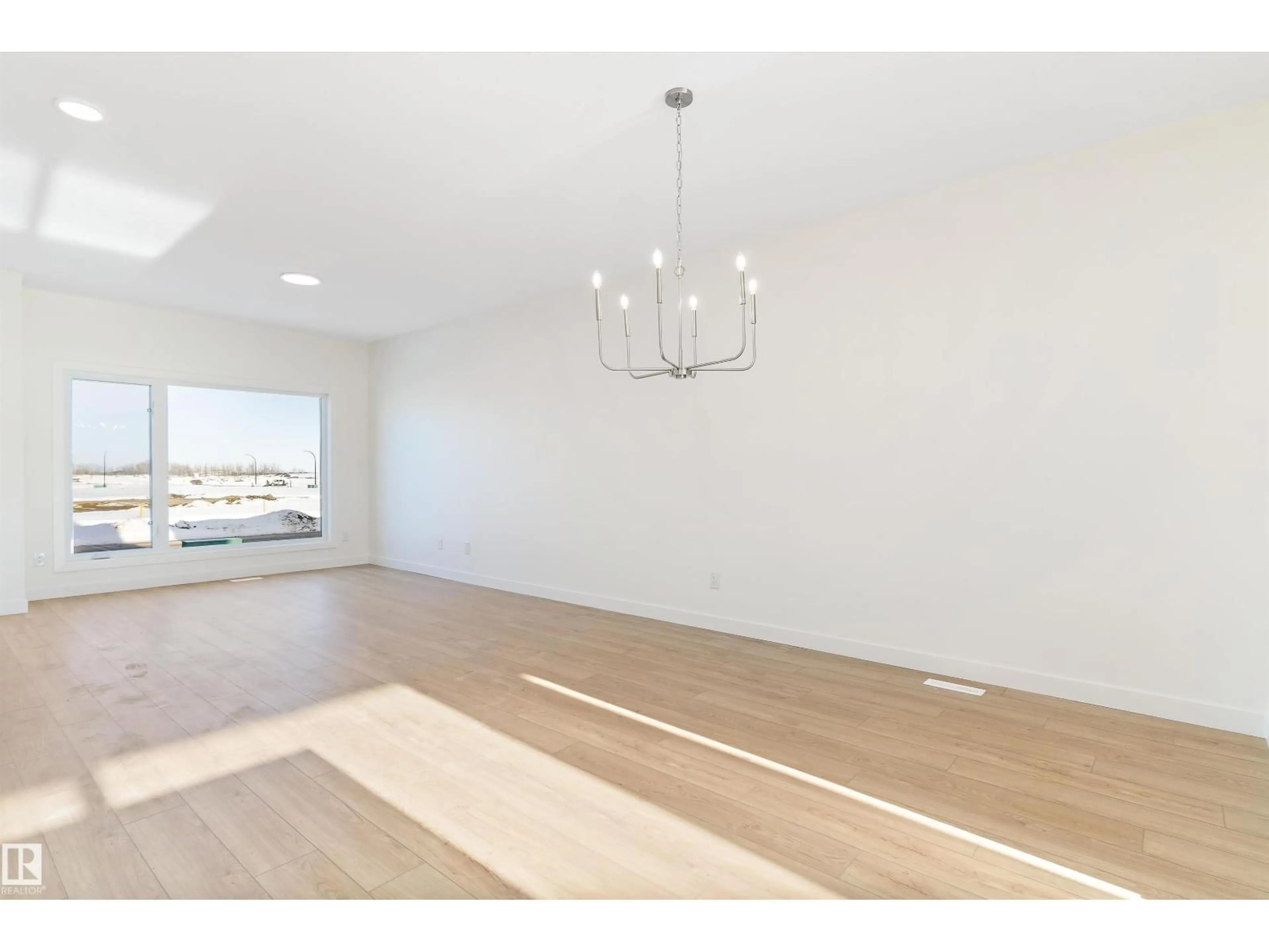 A pic of a room for NW - 6285 175A AV, Edmonton Alberta T5Y4A5