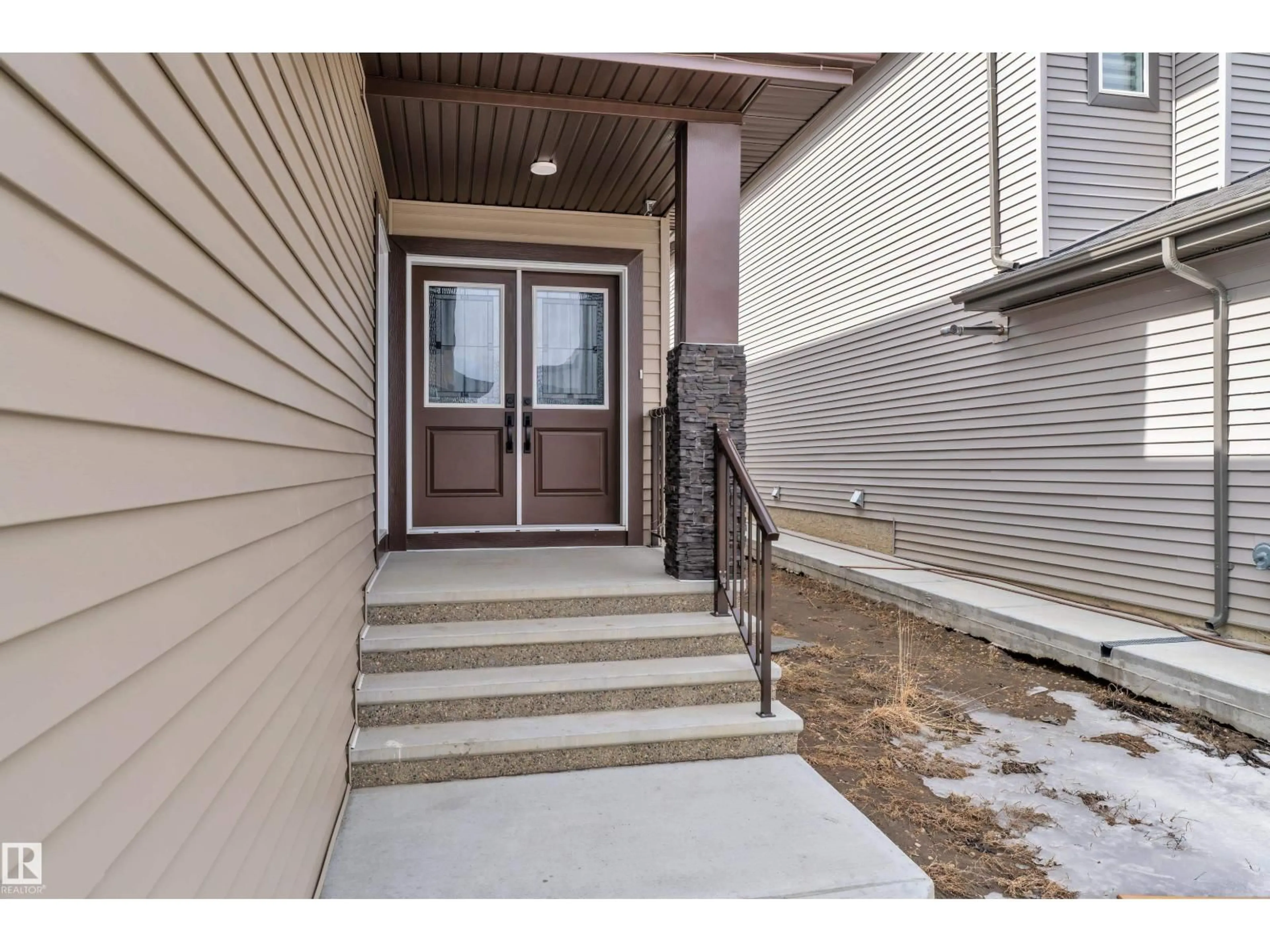 Indoor entryway for 5936 18 ST, Rural Leduc County Alberta T4X3C5