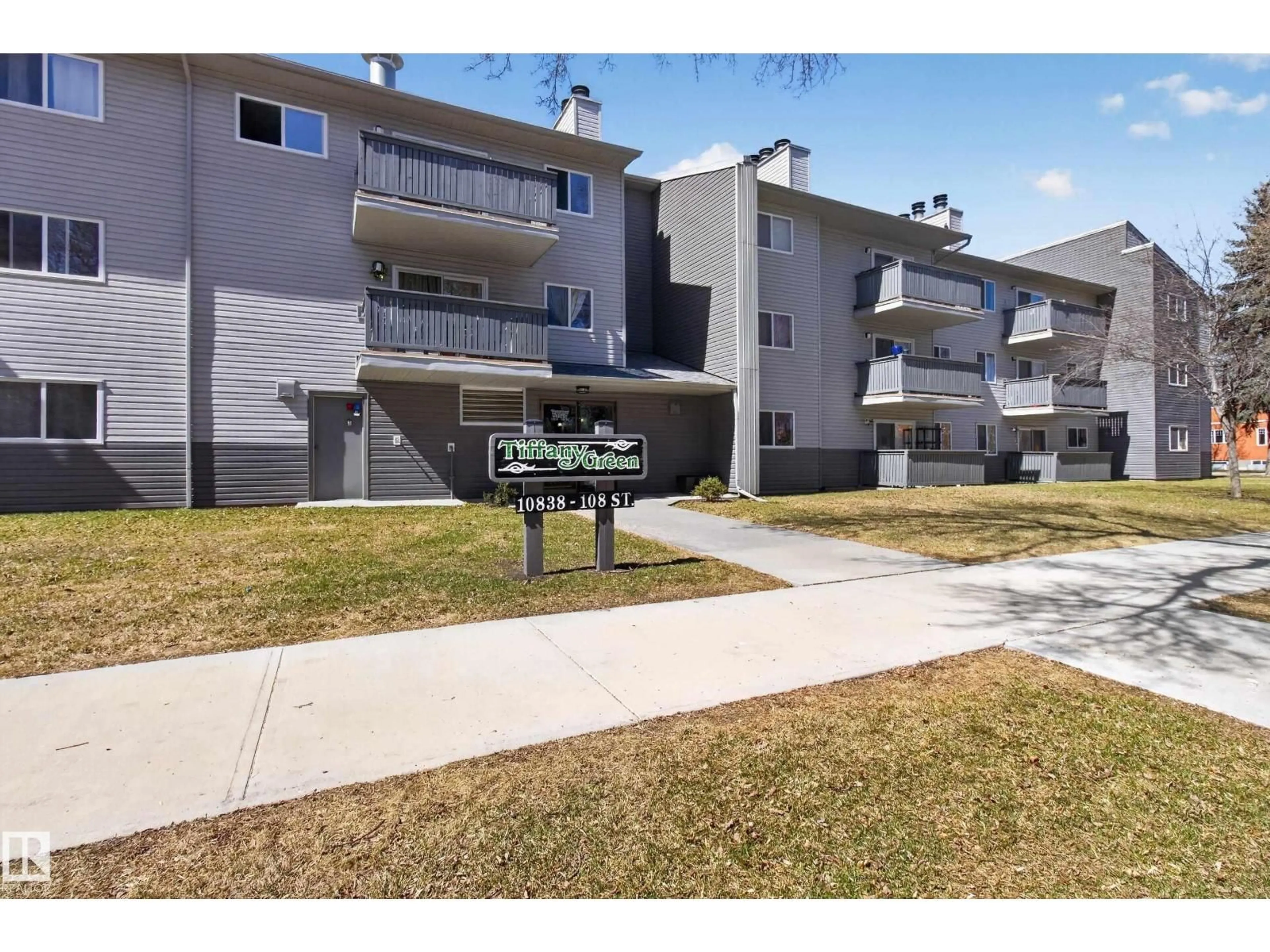Unknown for 211 - 10838 108 ST, Edmonton Alberta T5H3A7