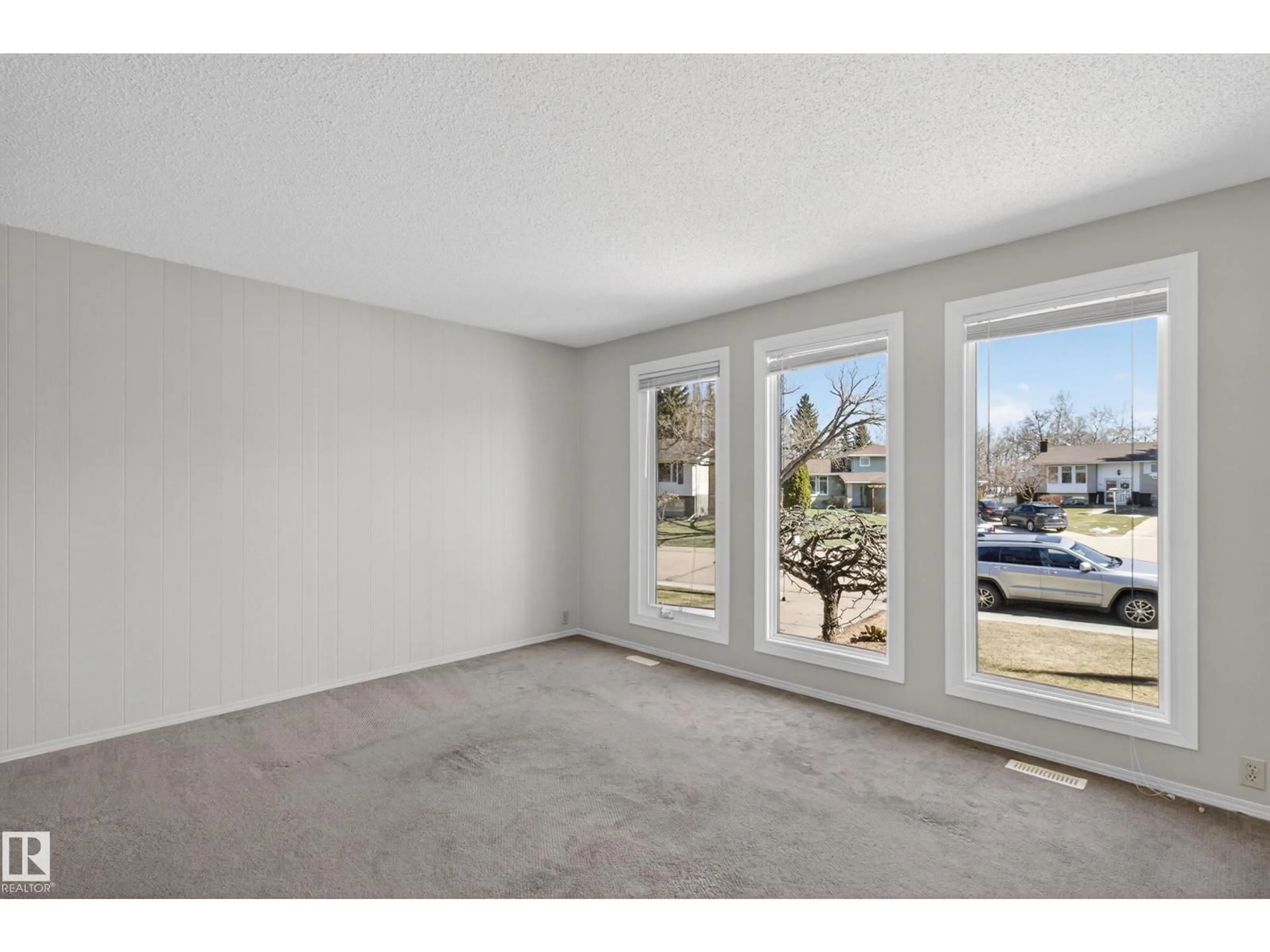 A pic of a room for 102 GARLAND CR, Sherwood Park Alberta T8A2R2