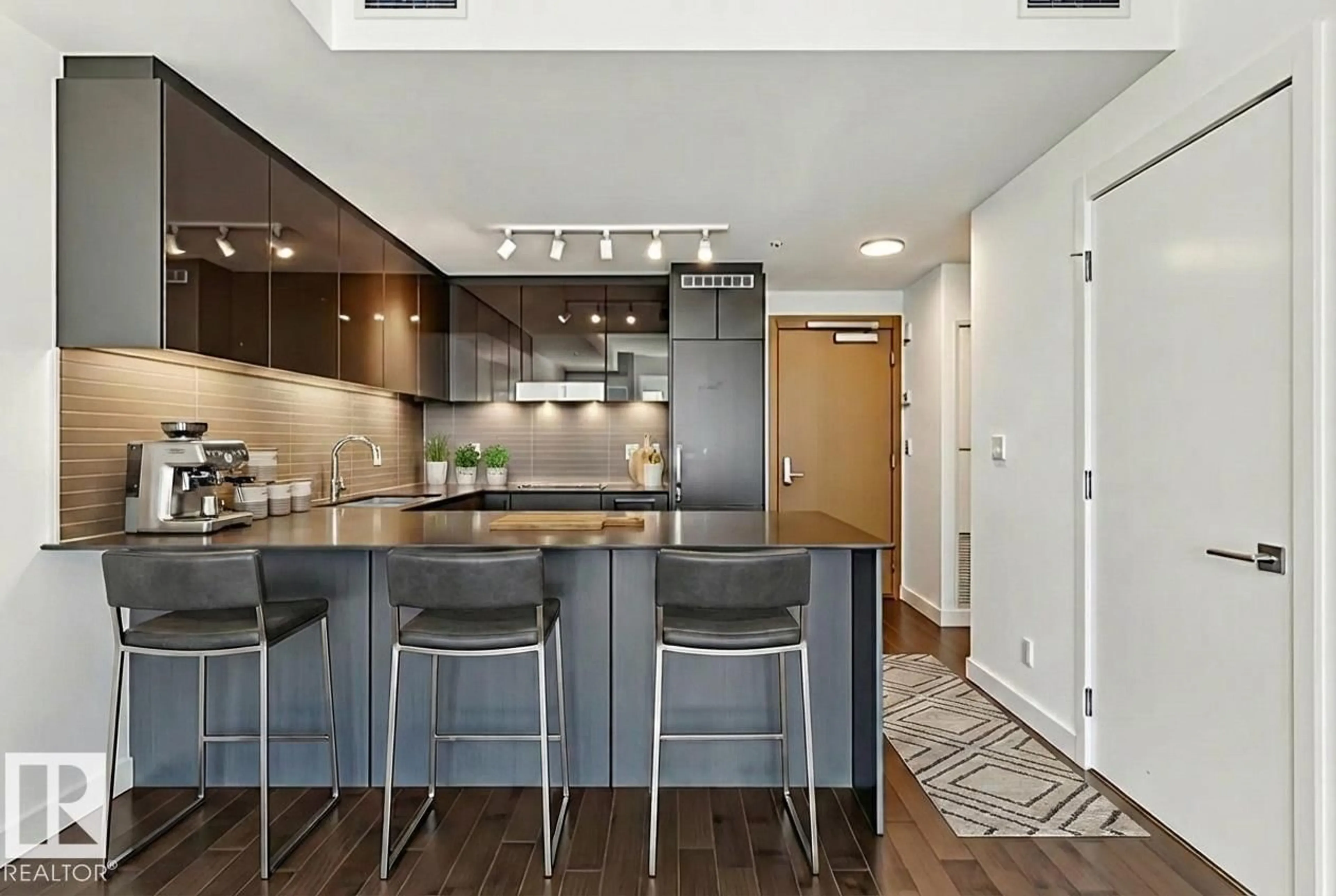Contemporary kitchen, unknown for 10360 - 3104 102 ST, Edmonton Alberta T5J0K6