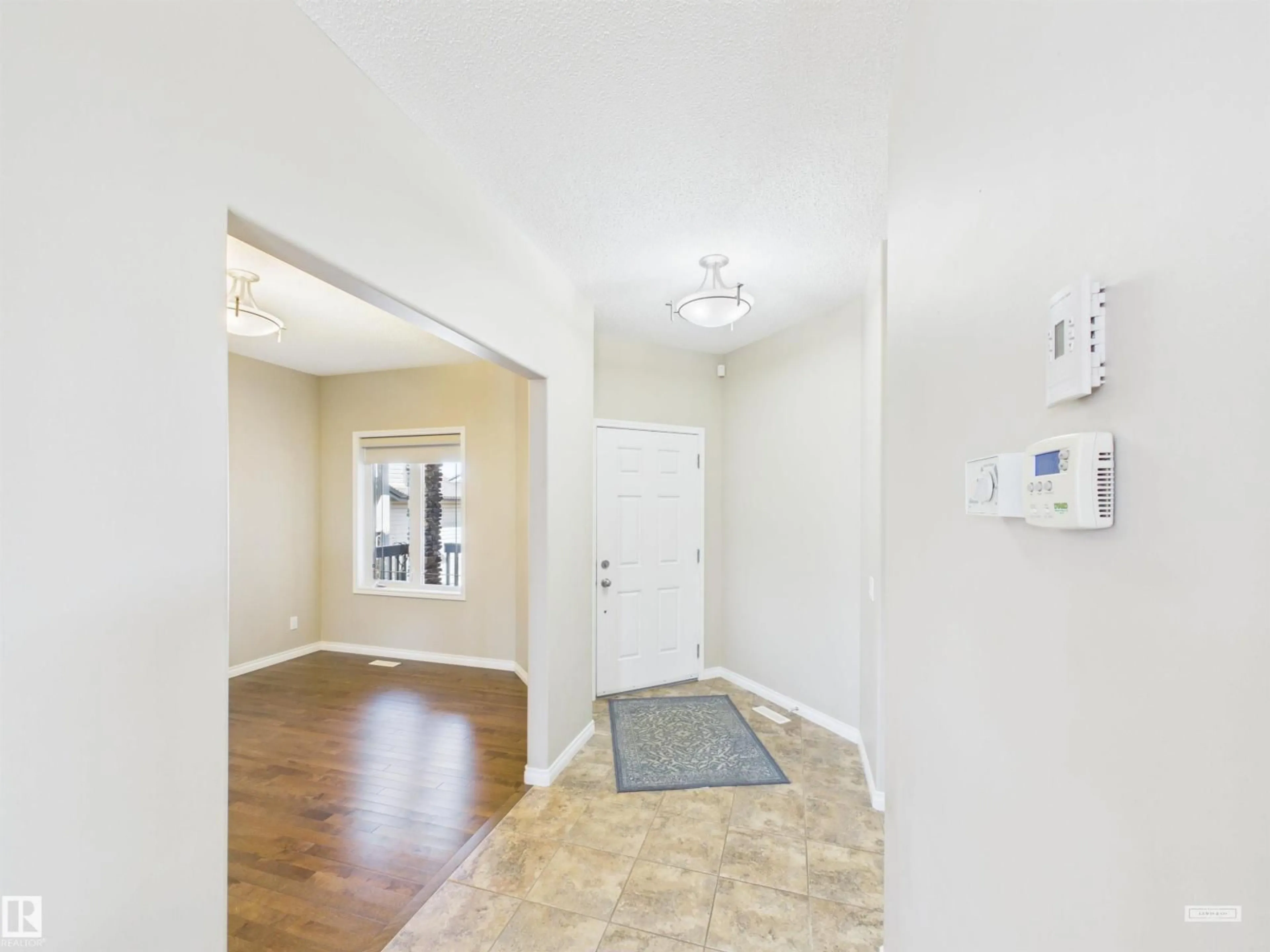 Indoor entryway for 91 COPPERHEAD PL, Stony Plain Alberta T7Z0A7