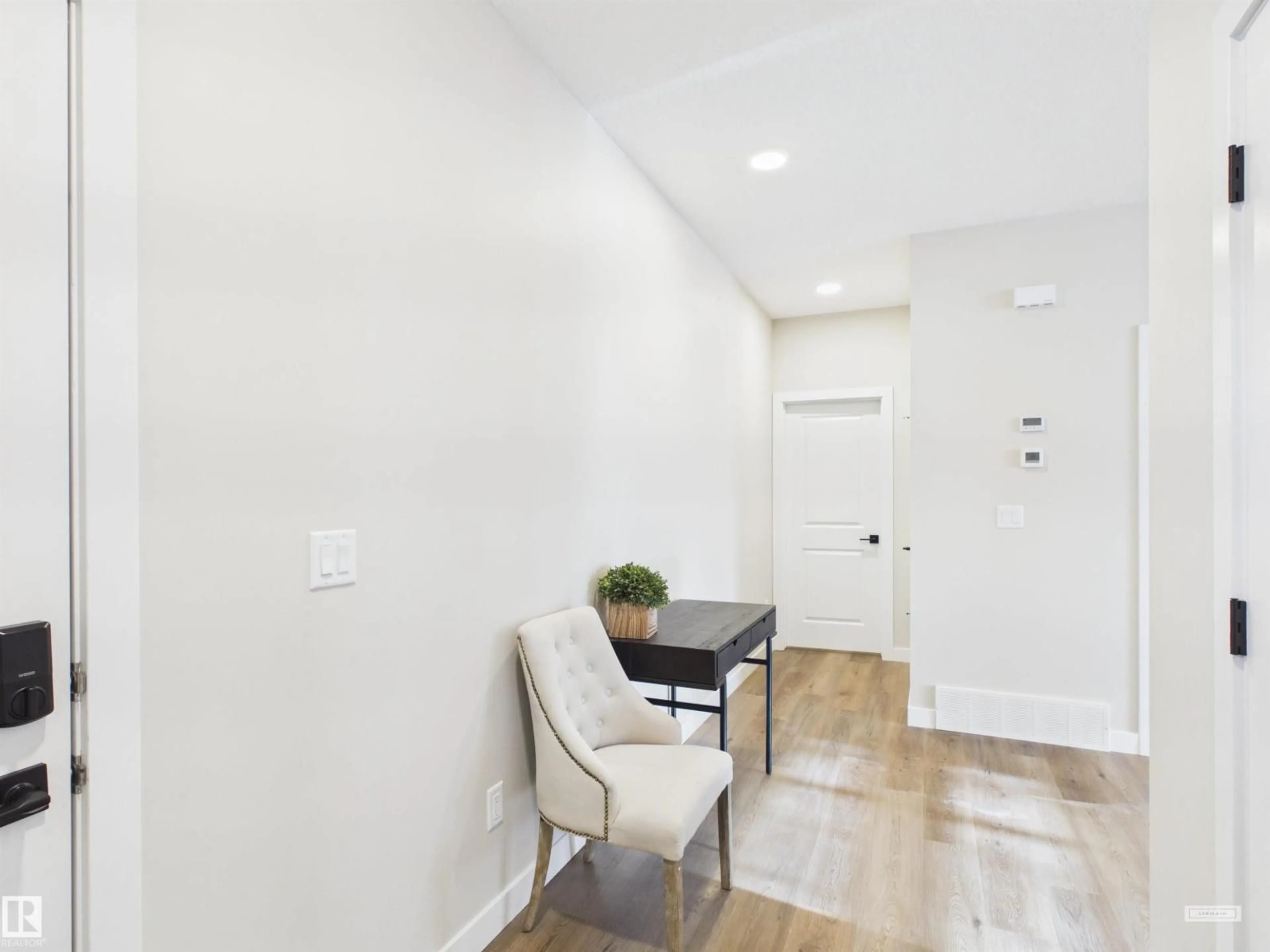 Indoor entryway for 3 EMERSON LD, Spruce Grove Alberta T7X4S2