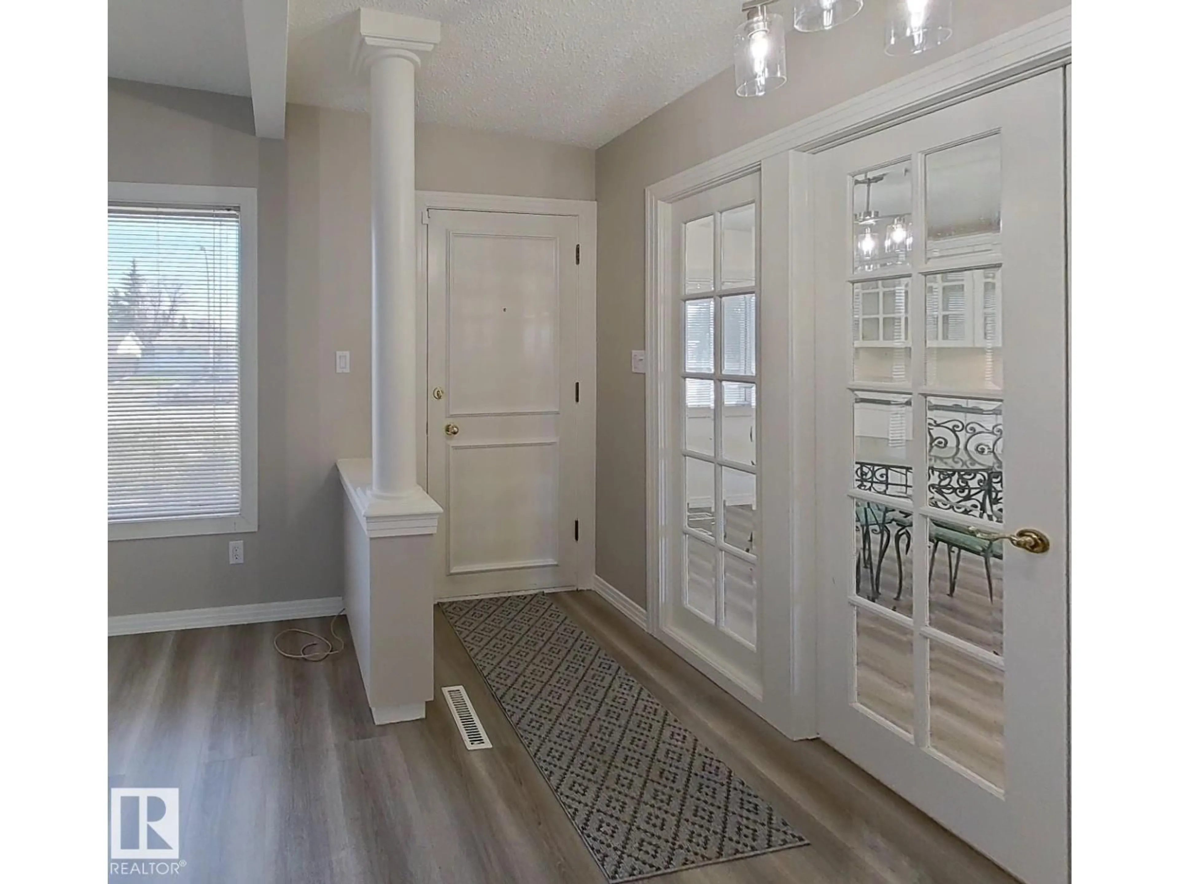 Indoor entryway for NW - 9624 75 ST, Edmonton Alberta T6C2H9