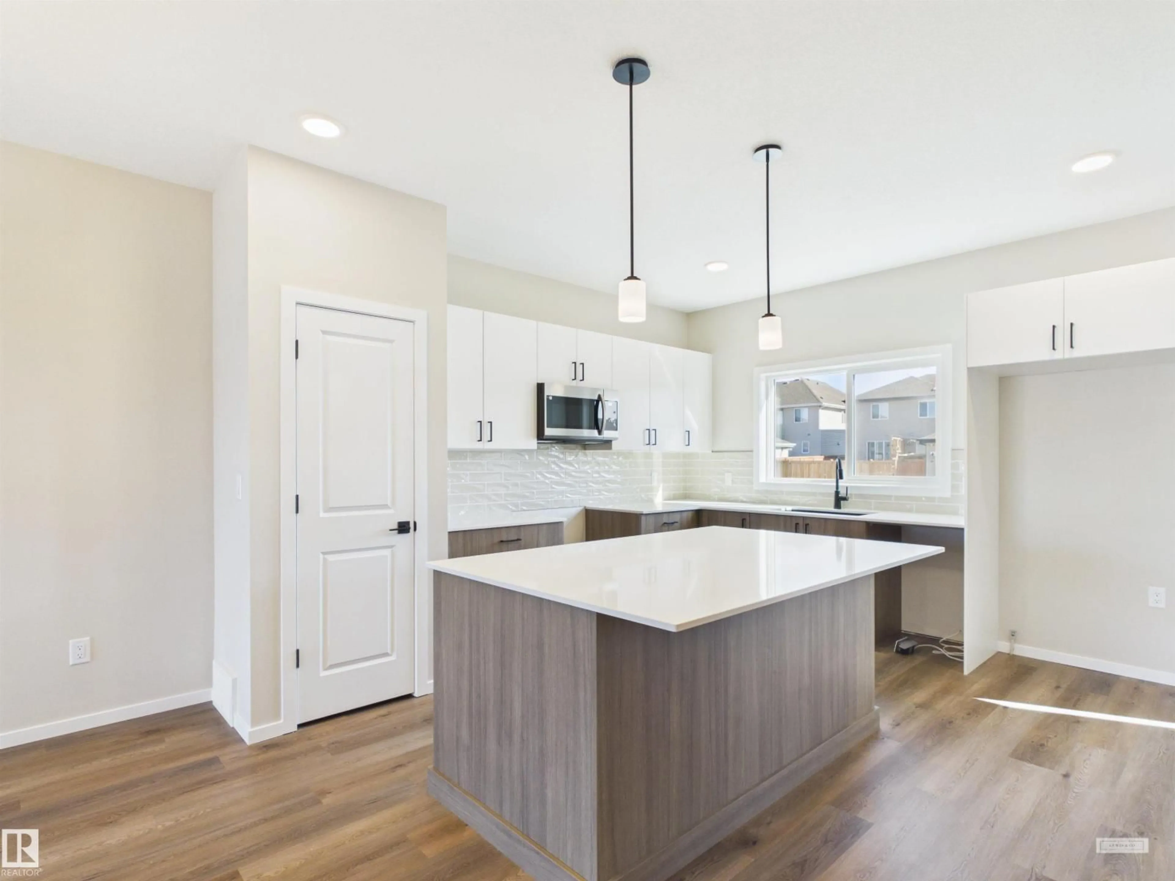 Open concept kitchen, unknown for 55 SERENO LN, Fort Saskatchewan Alberta T8L0Z9