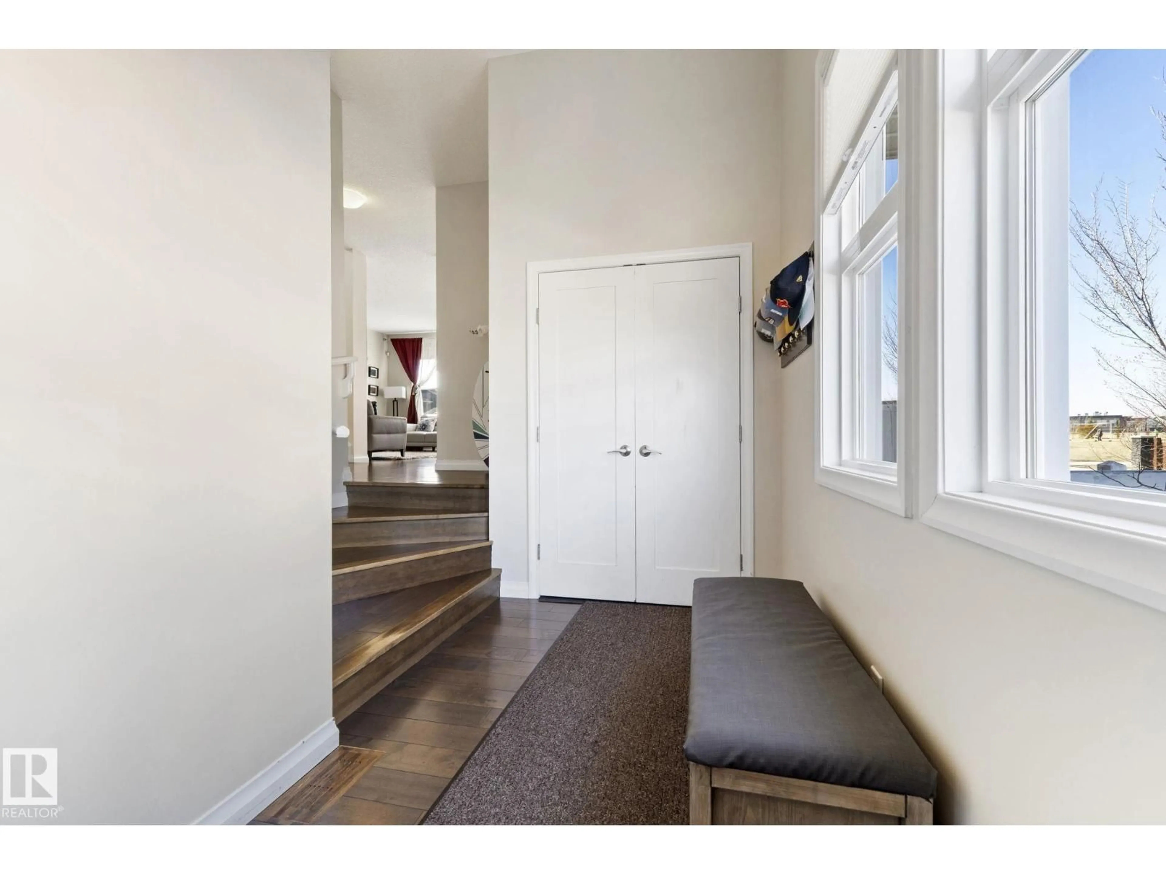 Indoor entryway for 425 SIMPKINS WD, Leduc Alberta T9E0Y3
