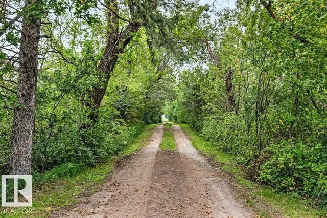 27110 TWP RD 513, Rural Parkland County 4