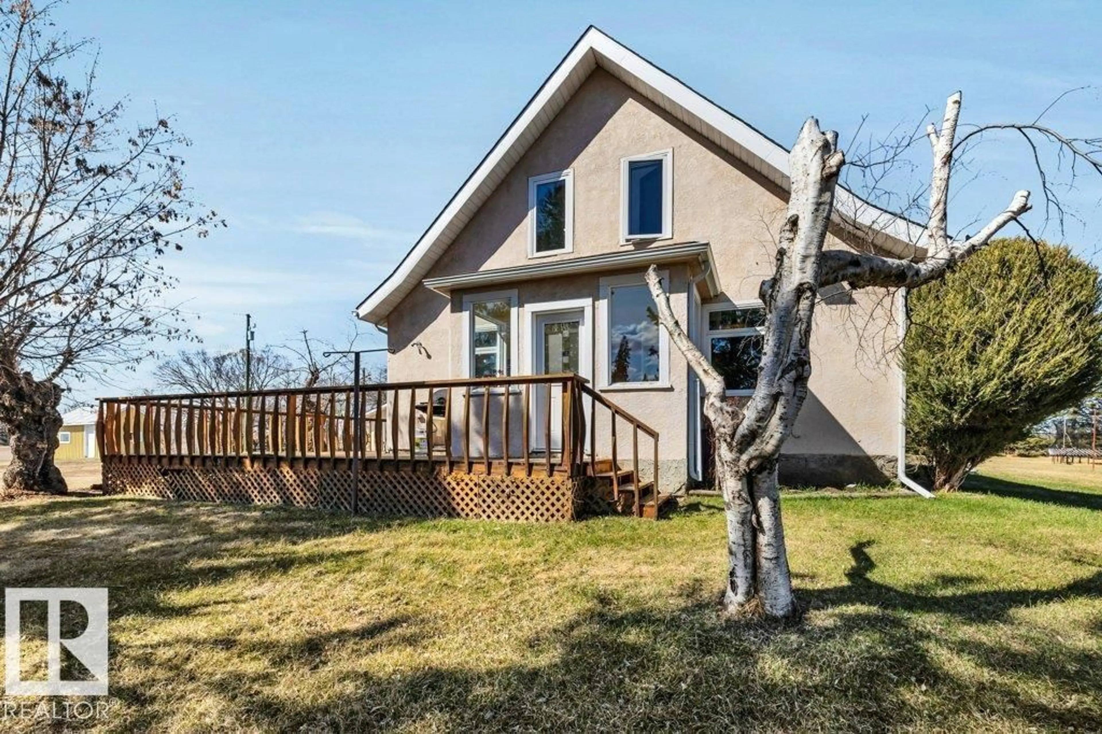 Home with vinyl exterior material, unknown for 27110 TWP RD 513, Rural Parkland County Alberta T7Y1H1