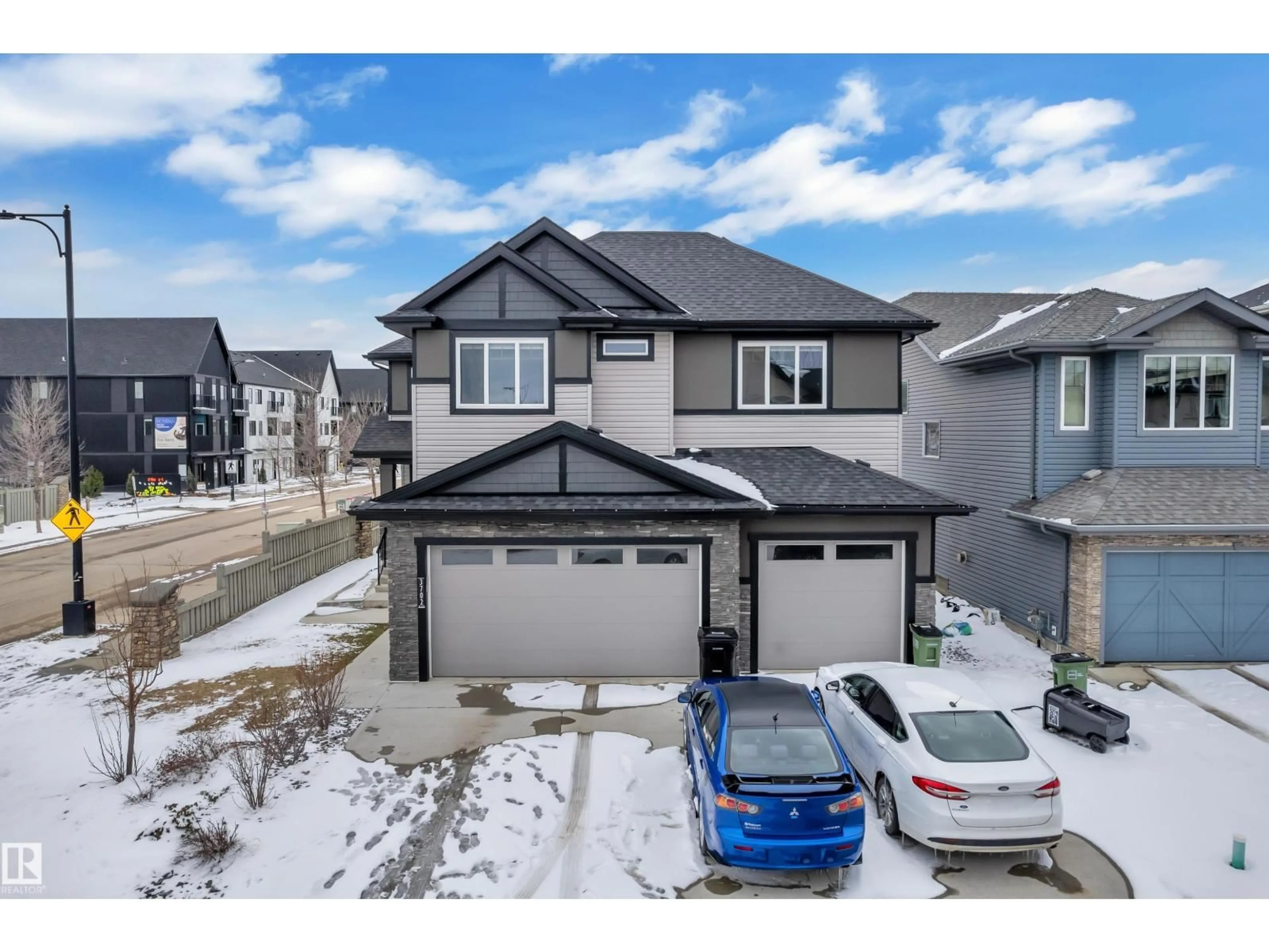 A pic from outside/outdoor area/front of a property/back of a property/a pic from drone, street for 3702 CLAXTON PL, Edmonton Alberta T6W2B5