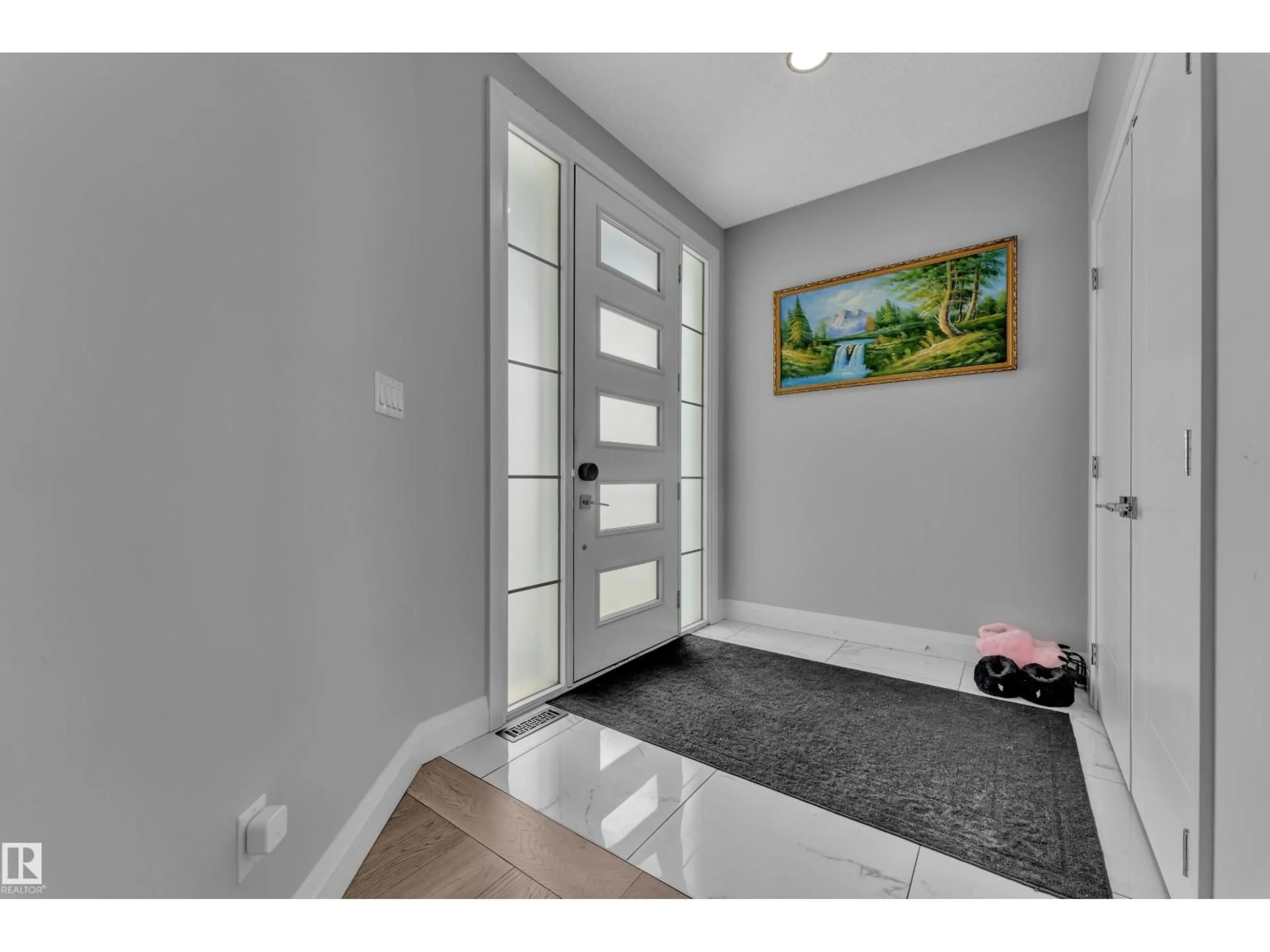 Indoor entryway for 3702 CLAXTON PL, Edmonton Alberta T6W2B5