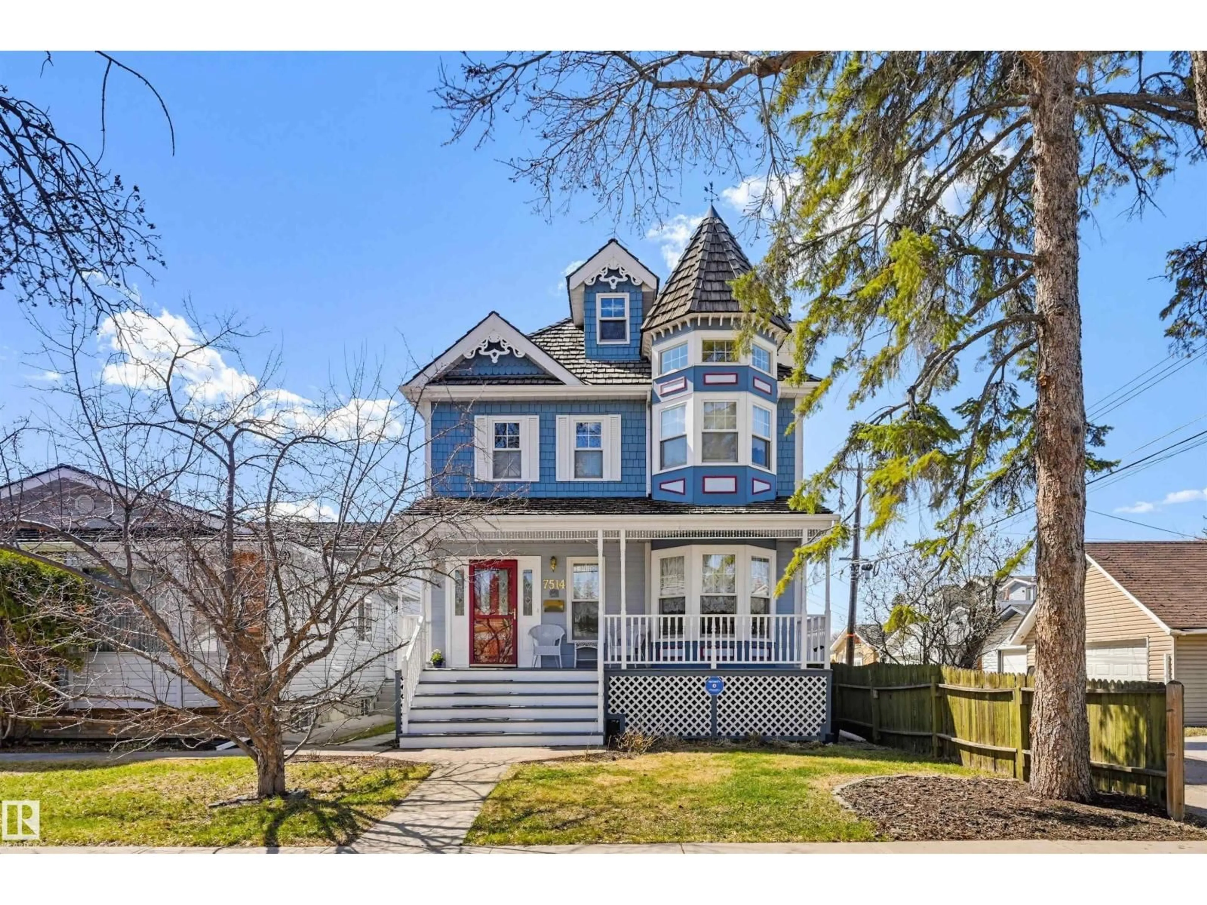 Home with vinyl exterior material, street for NW - 7514 105A ST, Edmonton Alberta T6E4V1