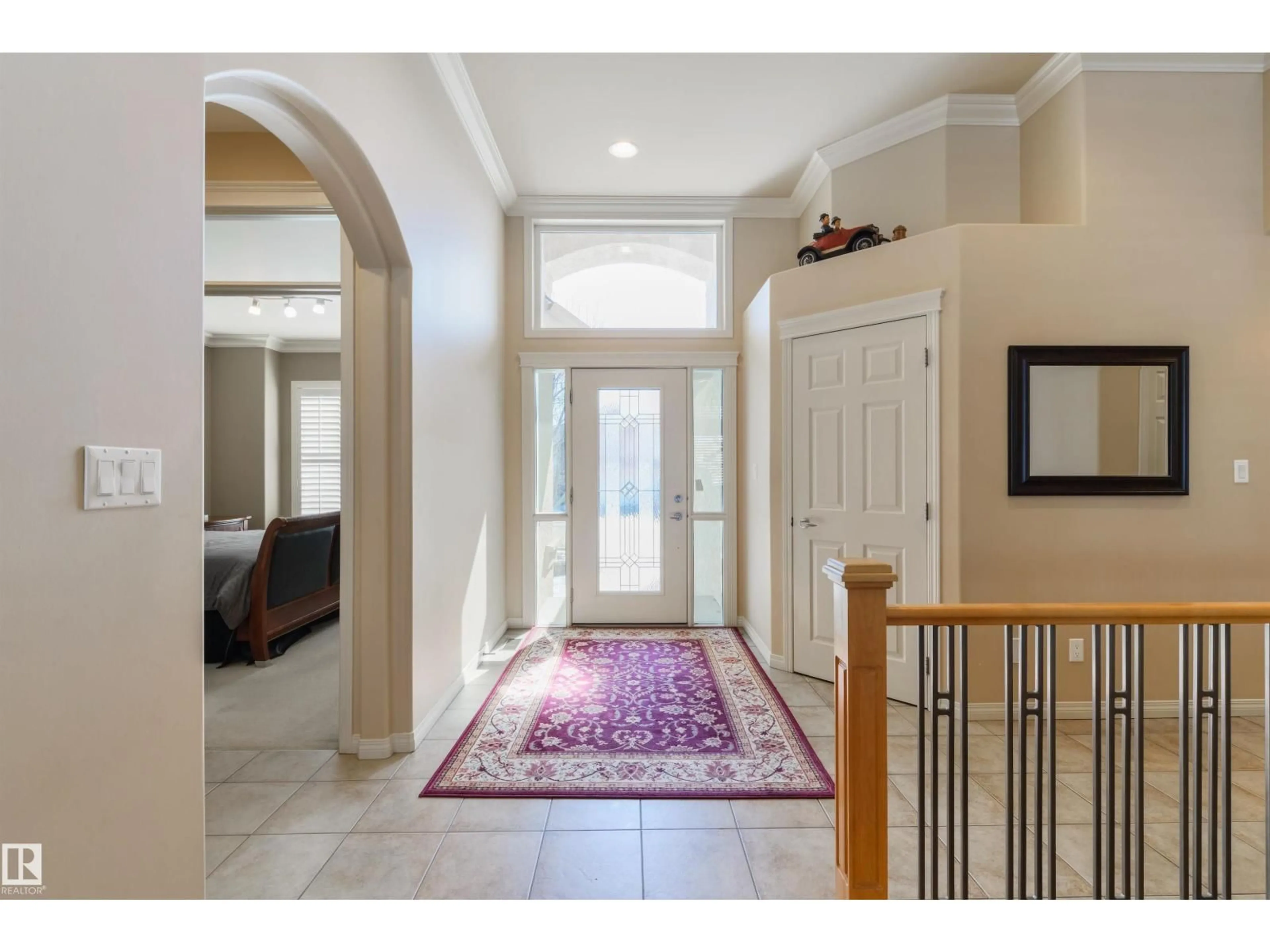 Indoor entryway for NW - 8748 208 ST, Edmonton Alberta T5T6Y2