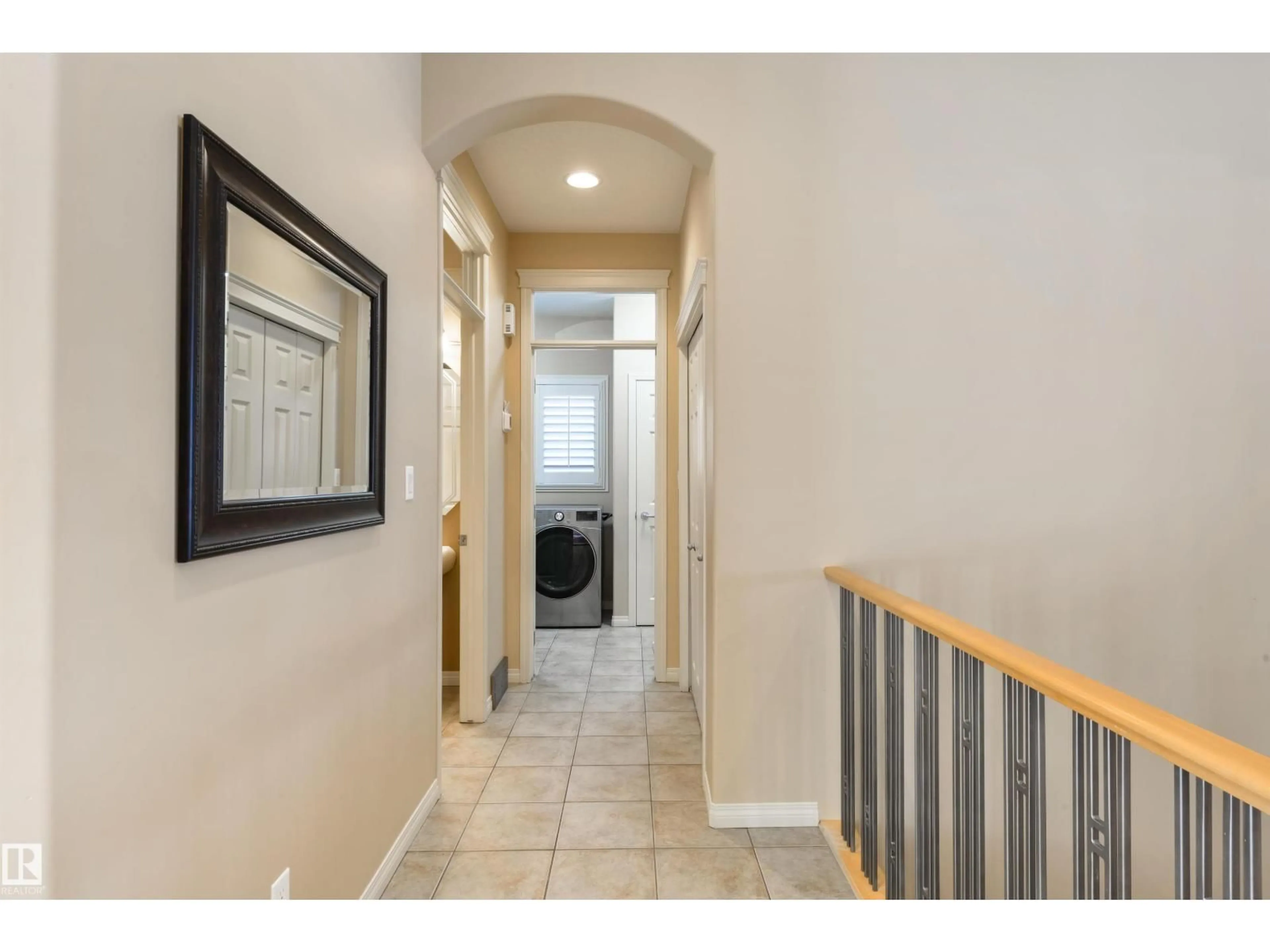 Indoor entryway for NW - 8748 208 ST, Edmonton Alberta T5T6Y2