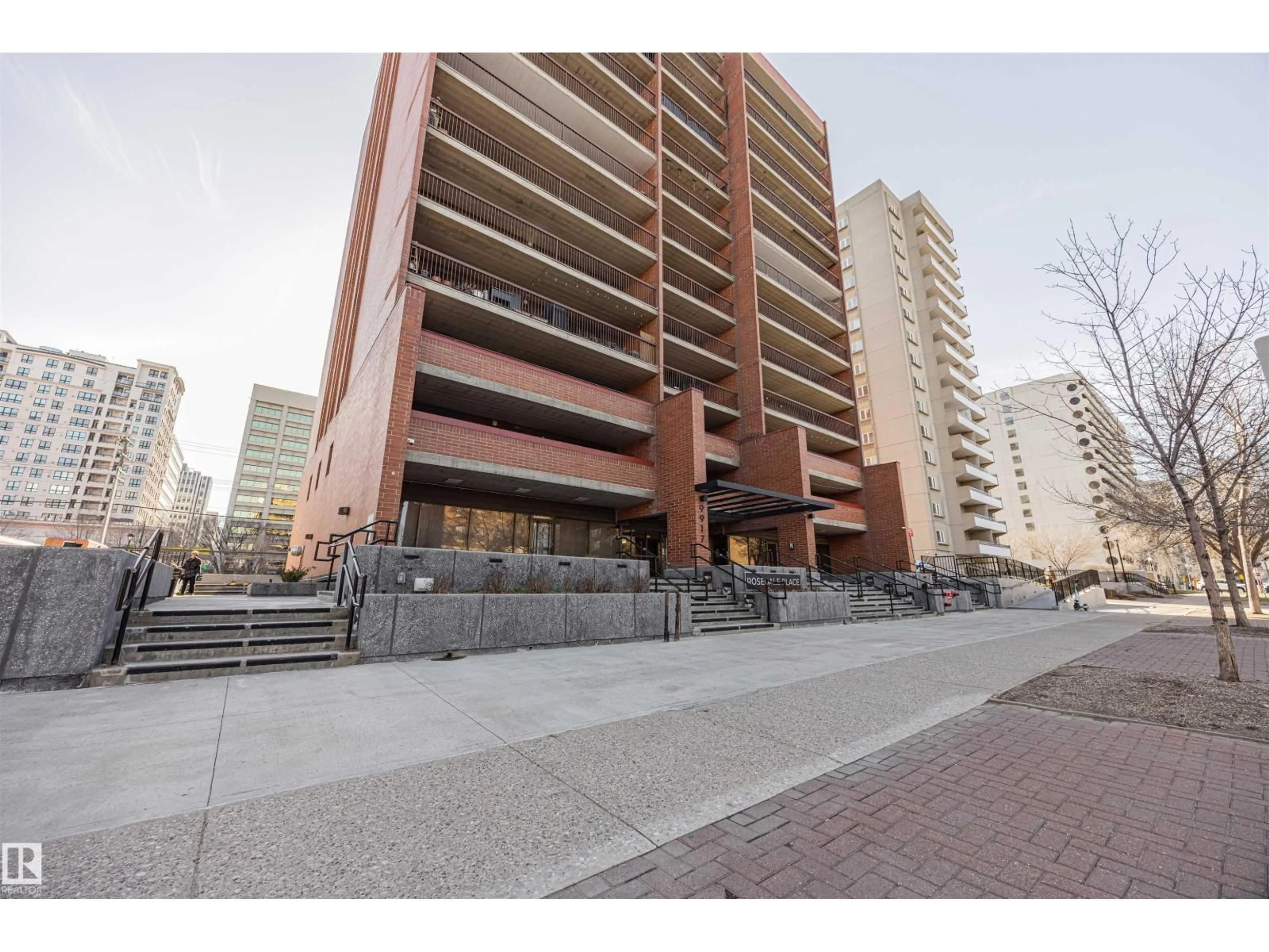 Patio, street for NW - 606 9917 ST, Edmonton Alberta T5K2N4