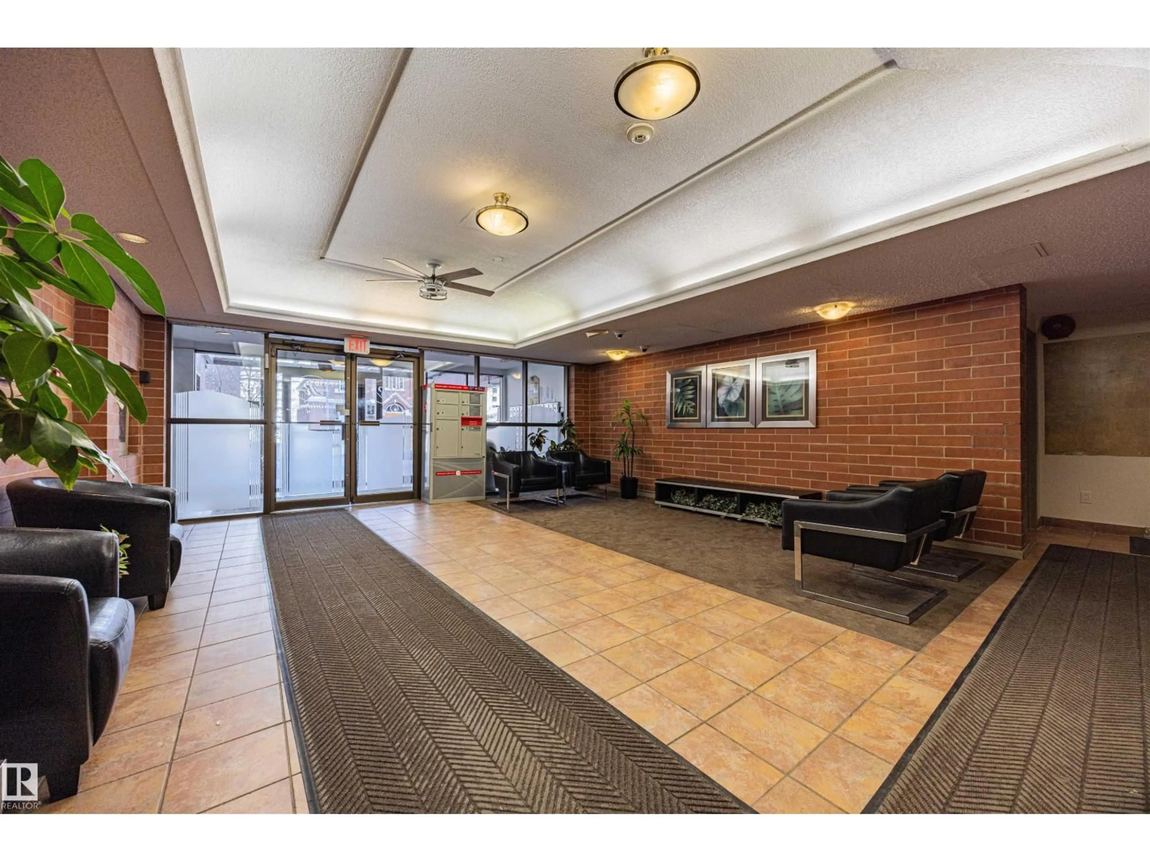 Lobby for NW - 606 9917 ST, Edmonton Alberta T5K2N4