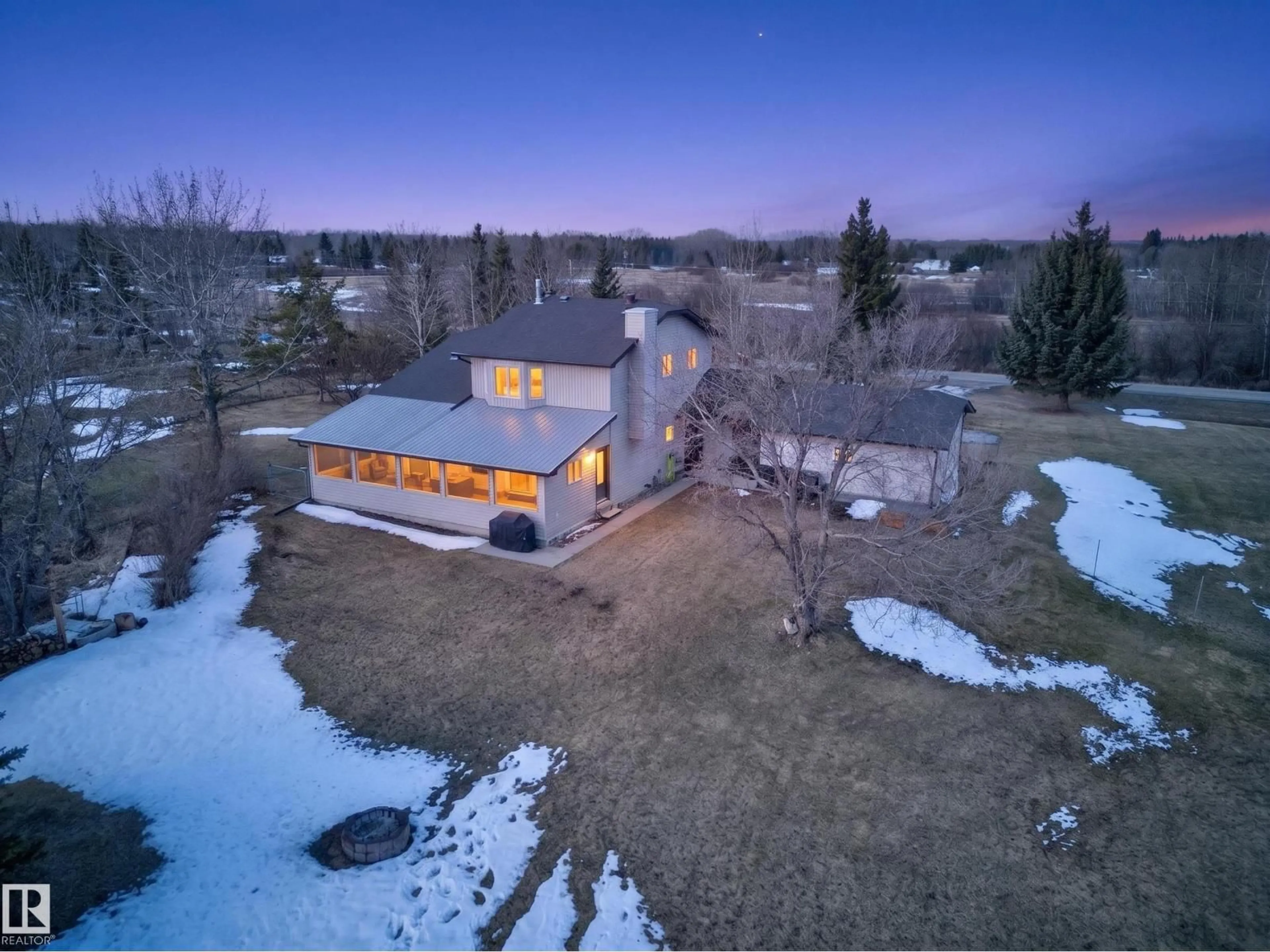 A pic from outside/outdoor area/front of a property/back of a property/a pic from drone, building for 301 - 52471 RGE ROAD 223, Rural Strathcona County Alberta T8A4P9
